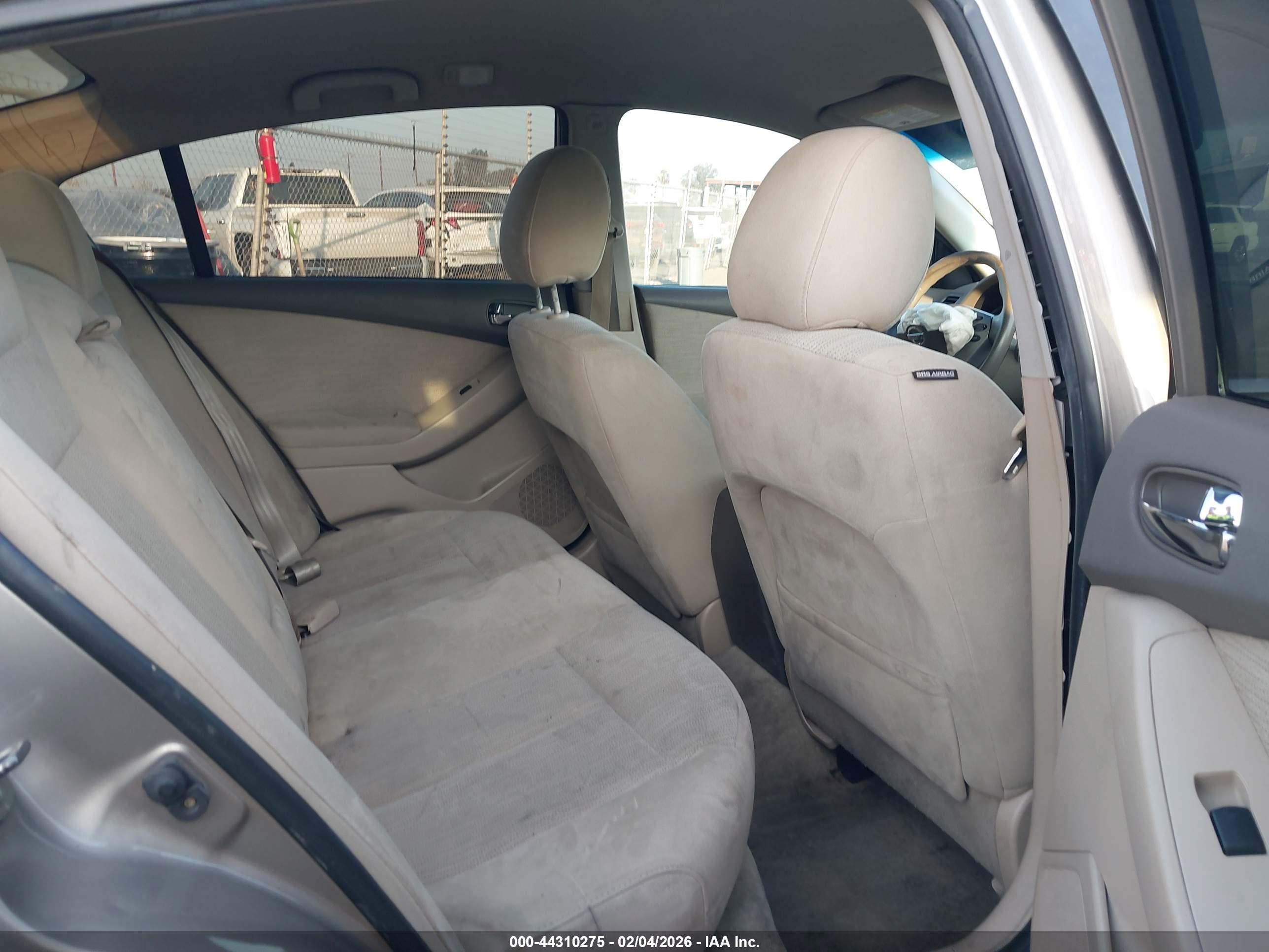 NISSAN ALTIMA image 8