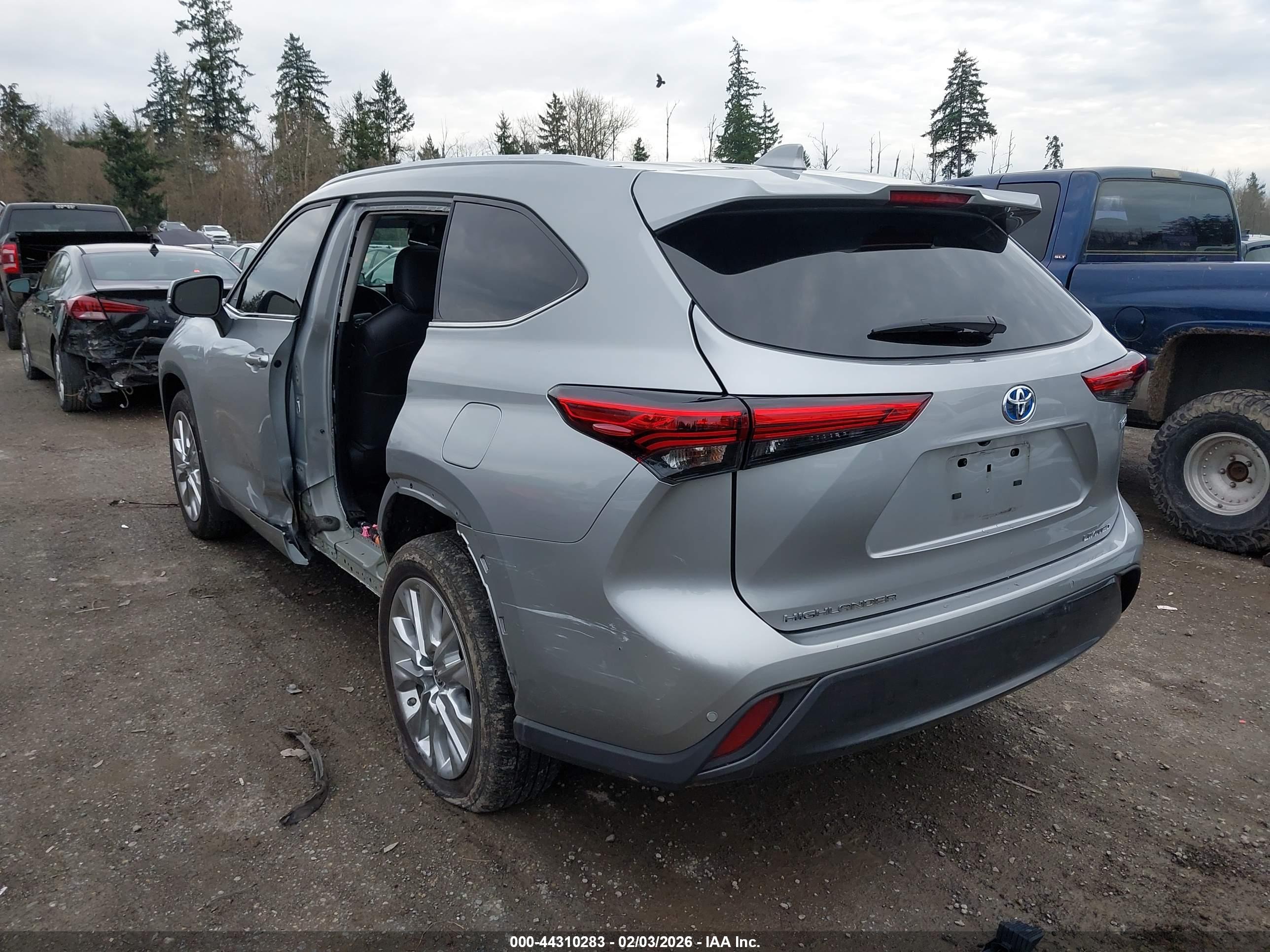 TOYOTA HIGHLANDER image 3