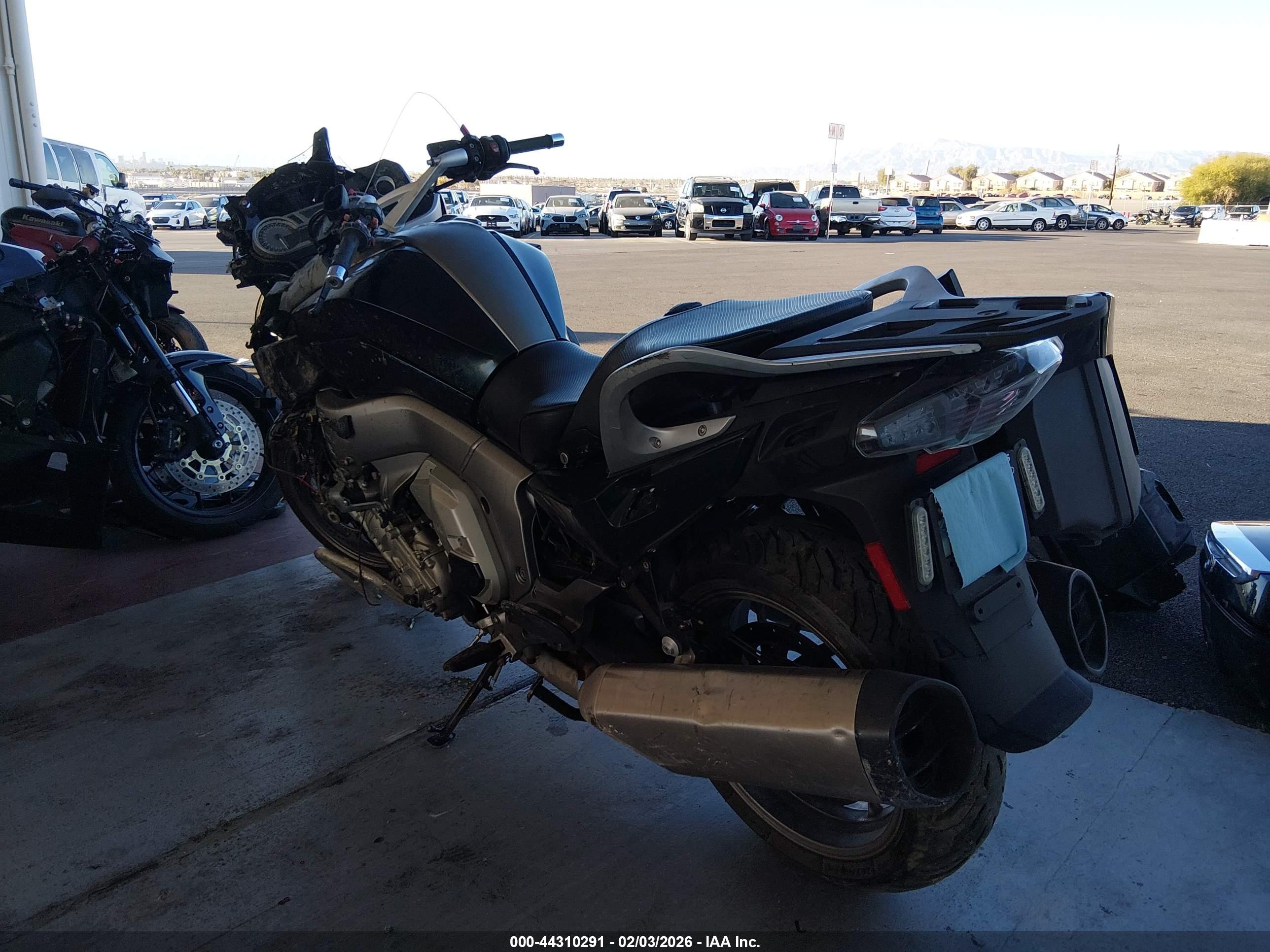BMW K1600 image 3