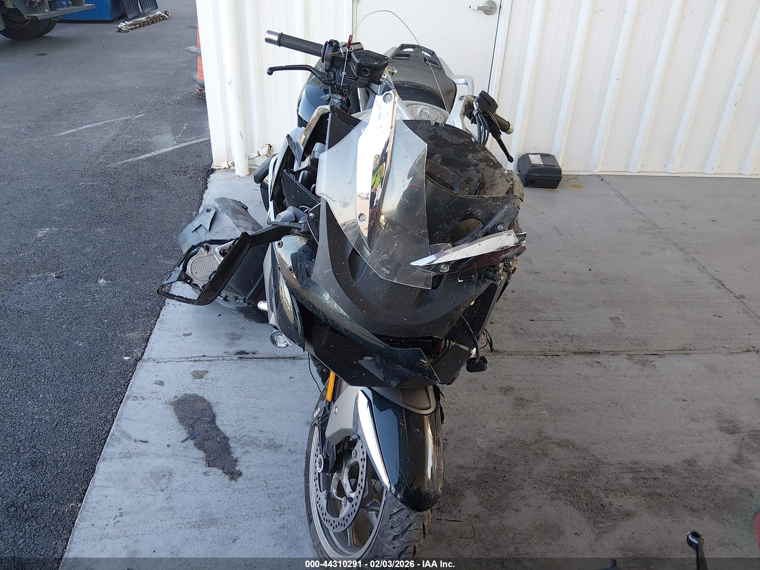BMW K1600 image 5