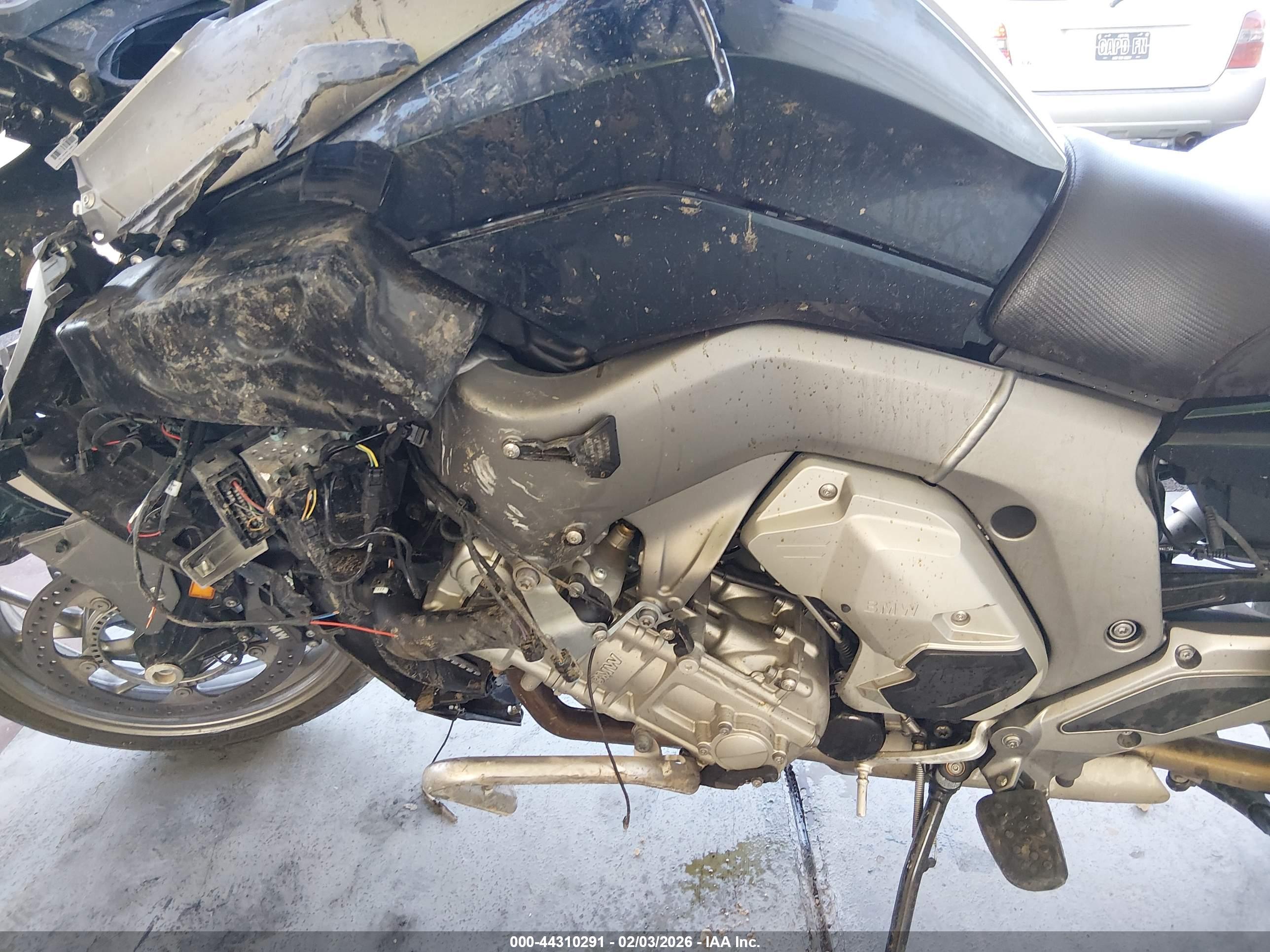 BMW K1600 image 9