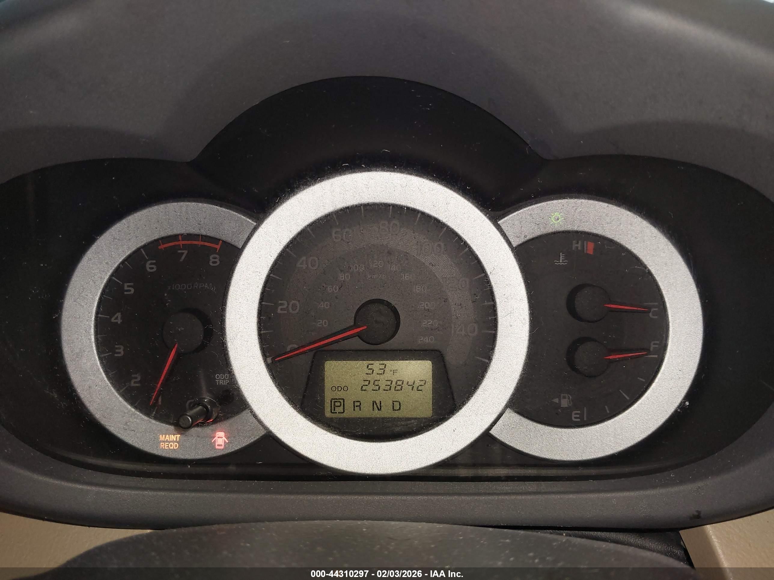 TOYOTA RAV4 image 7