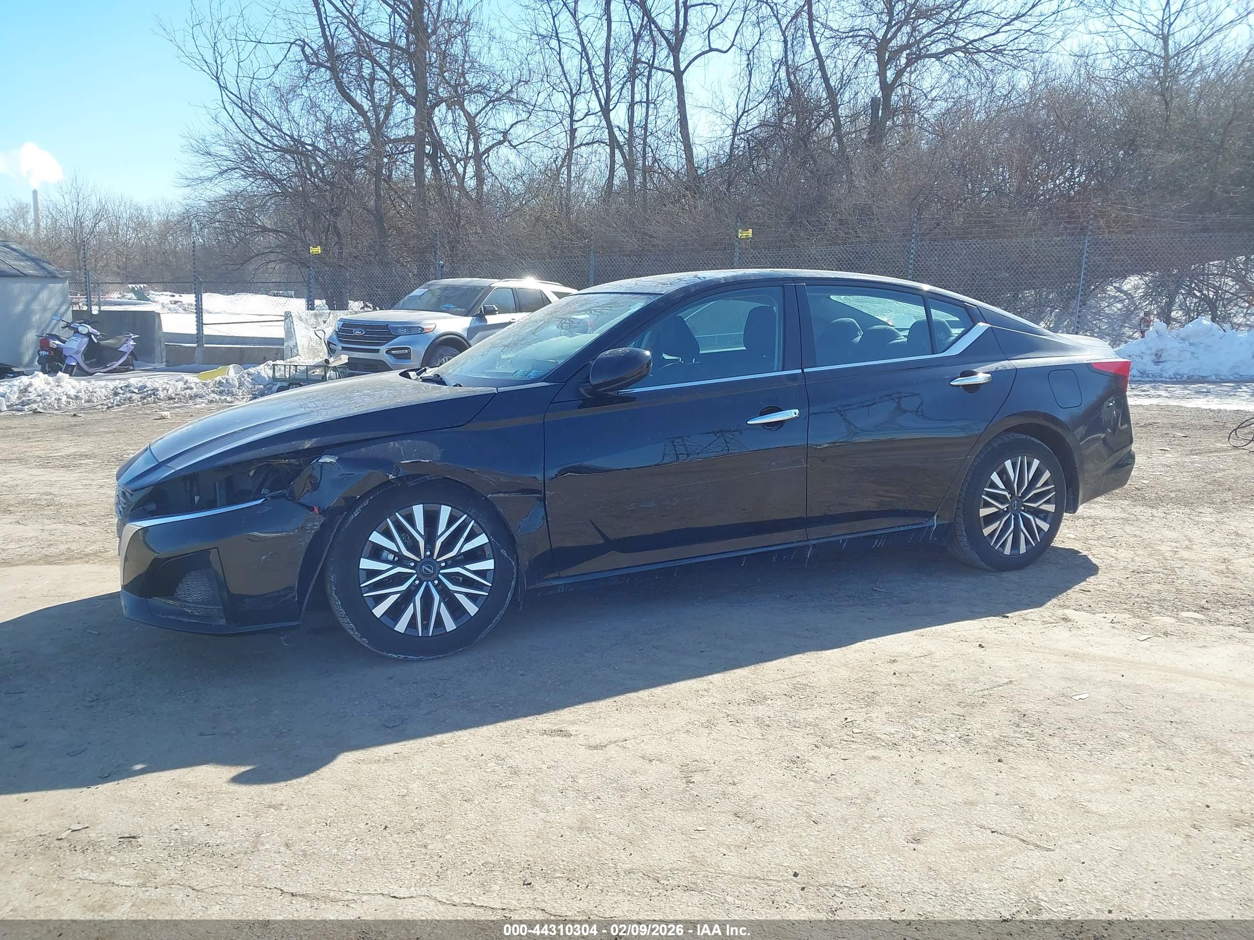 NISSAN ALTIMA image 6