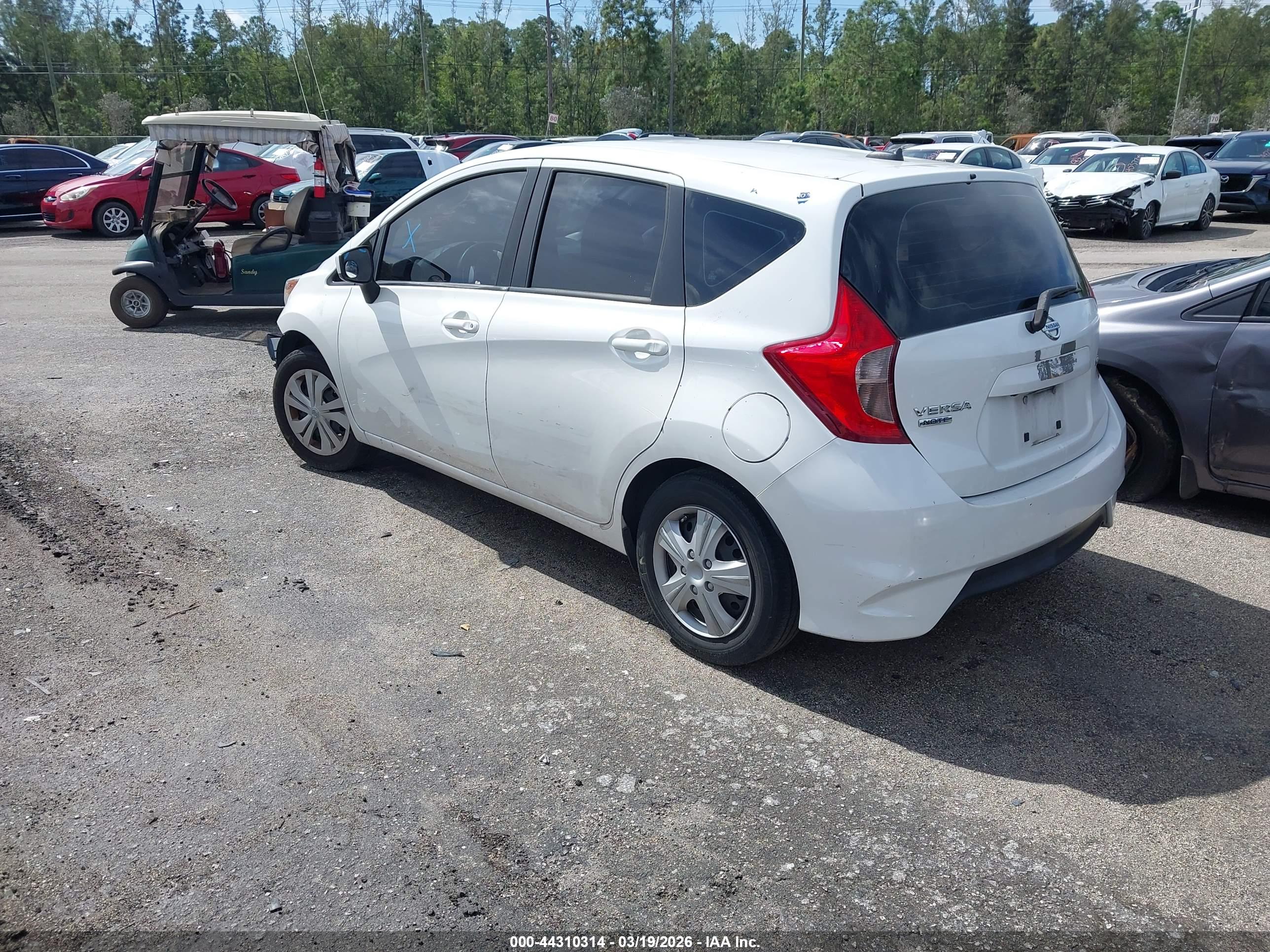 NISSAN VERSA image 3