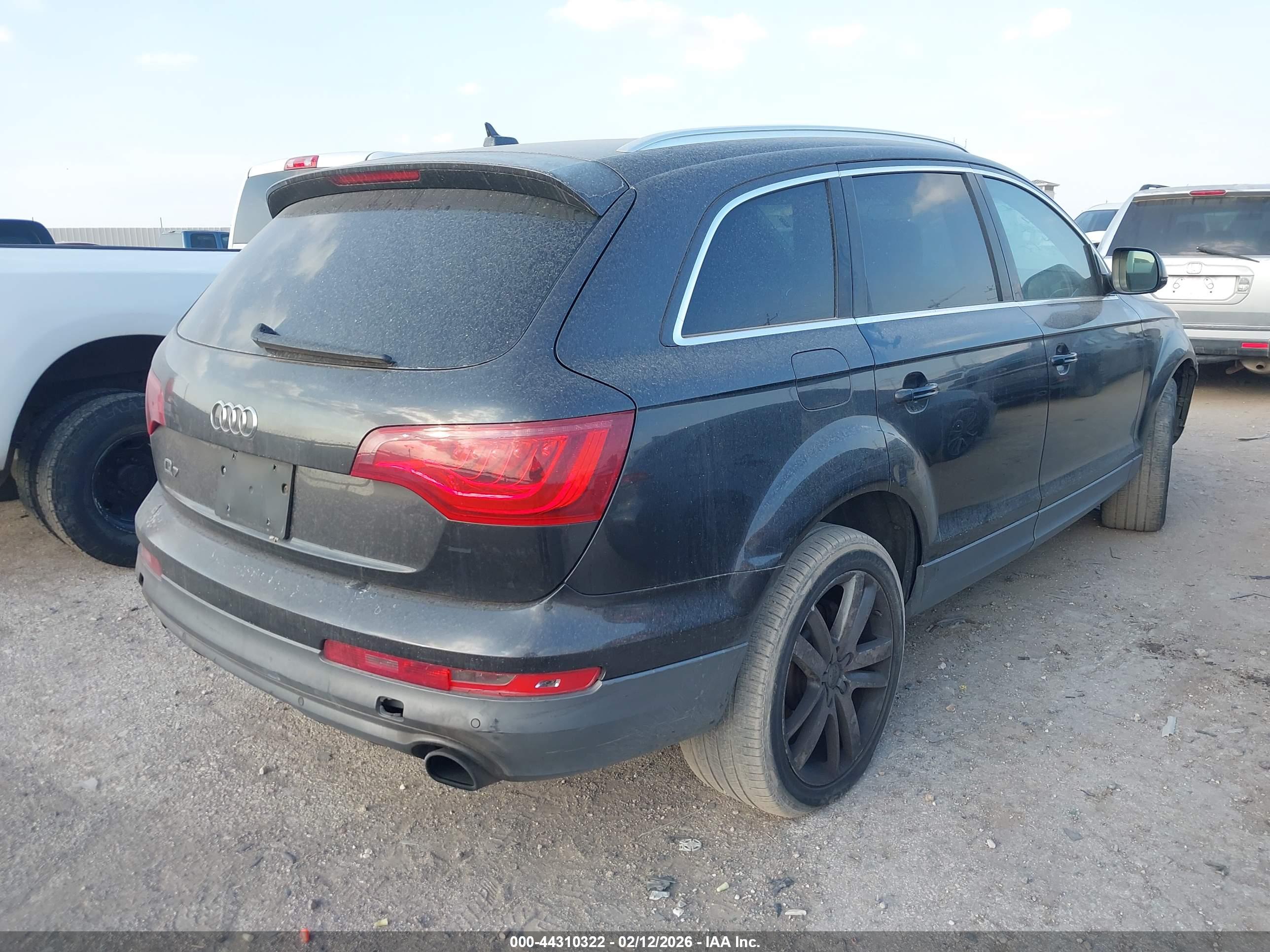 AUDI Q7 image 4