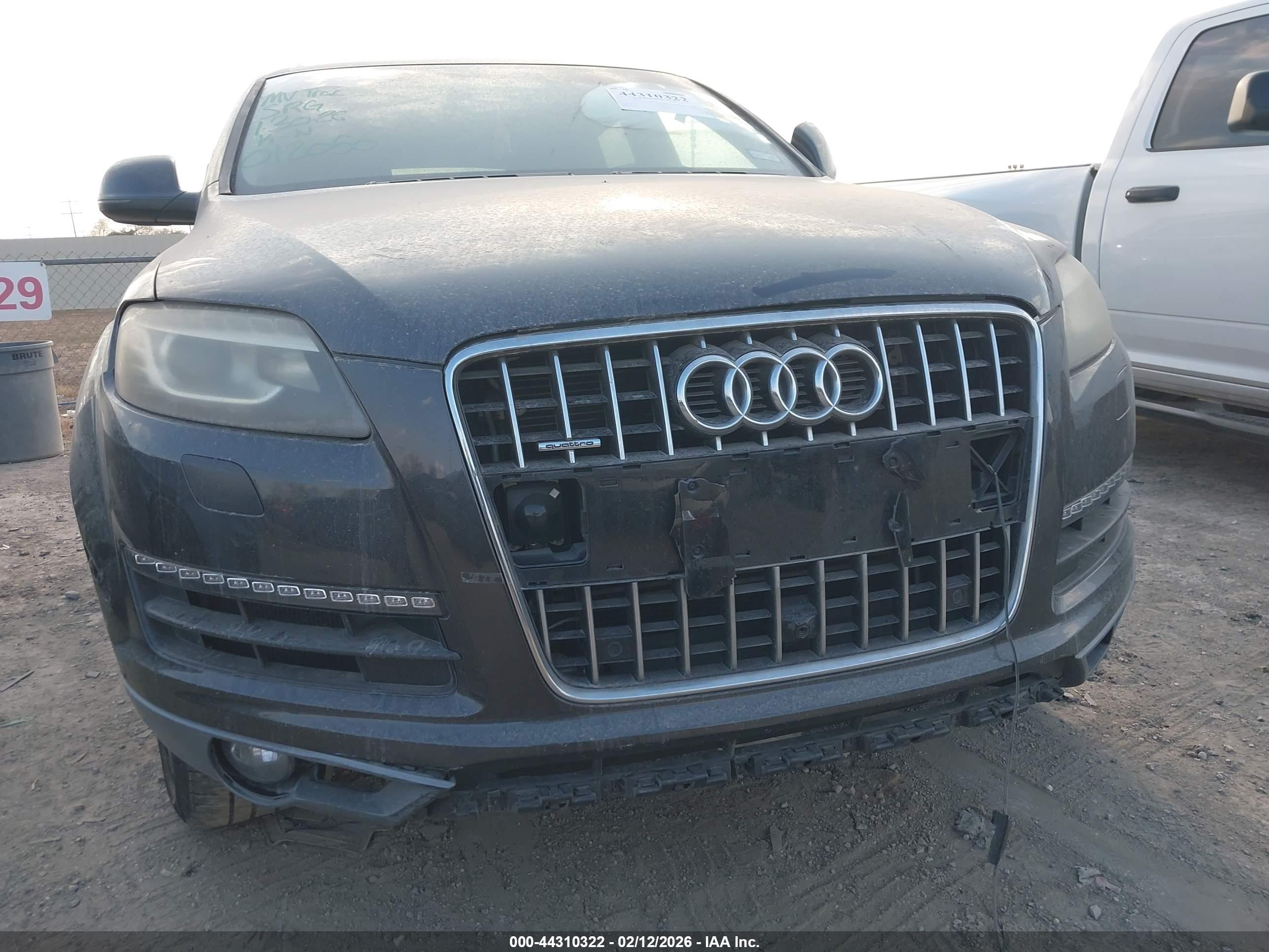 AUDI Q7 image 6