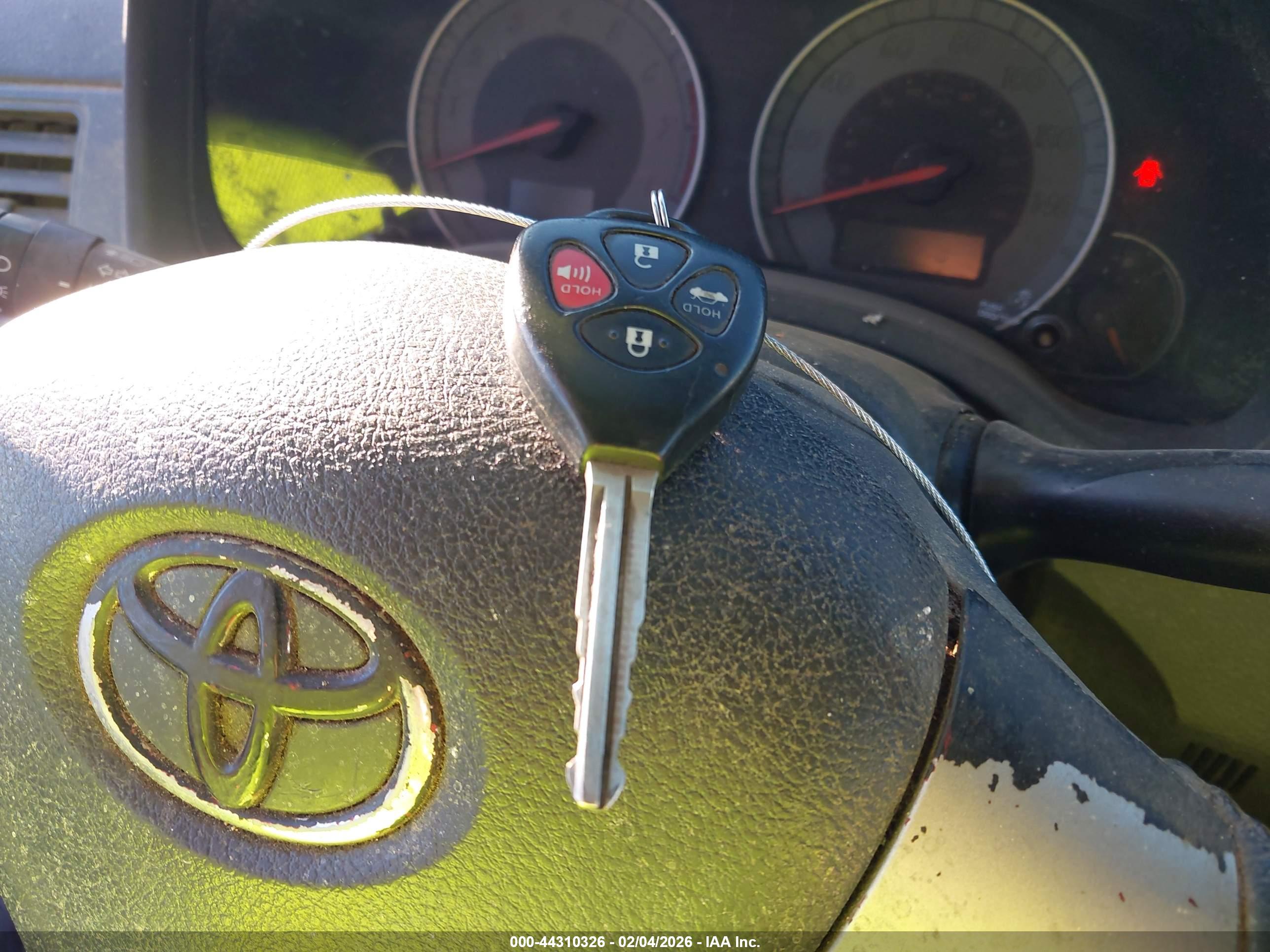 TOYOTA COROLLA image 11