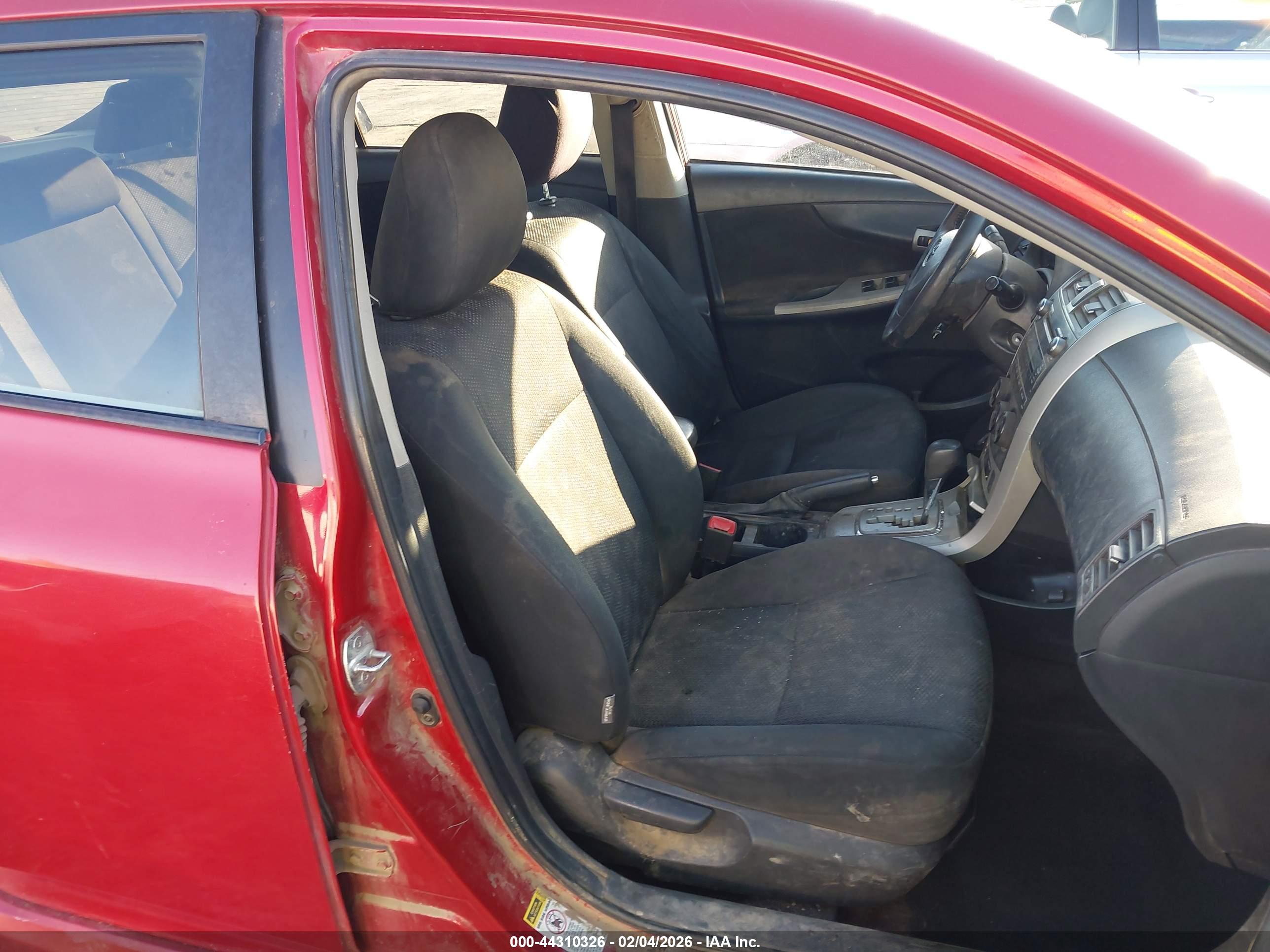 TOYOTA COROLLA image 5
