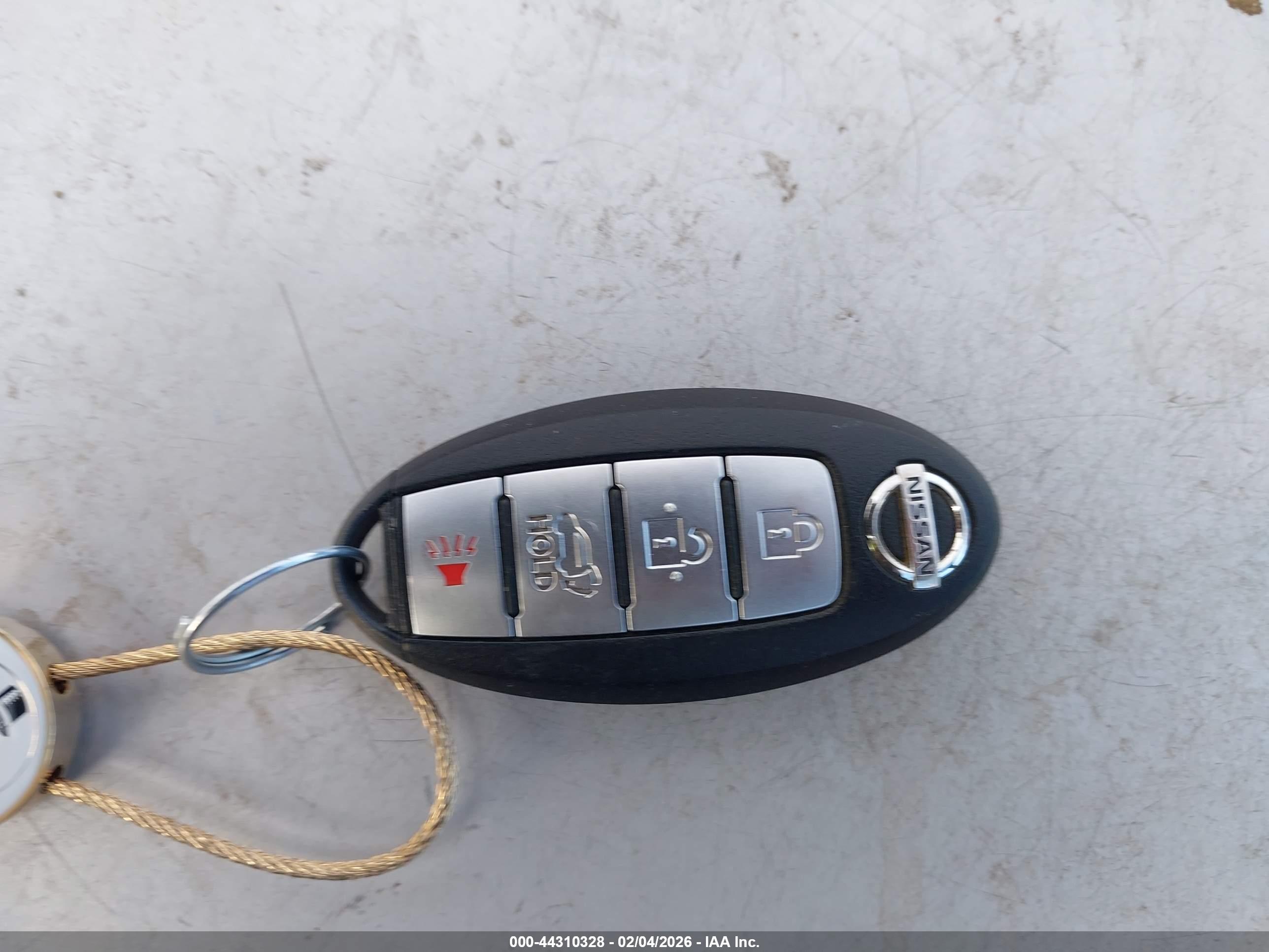 NISSAN ROGUE image 11