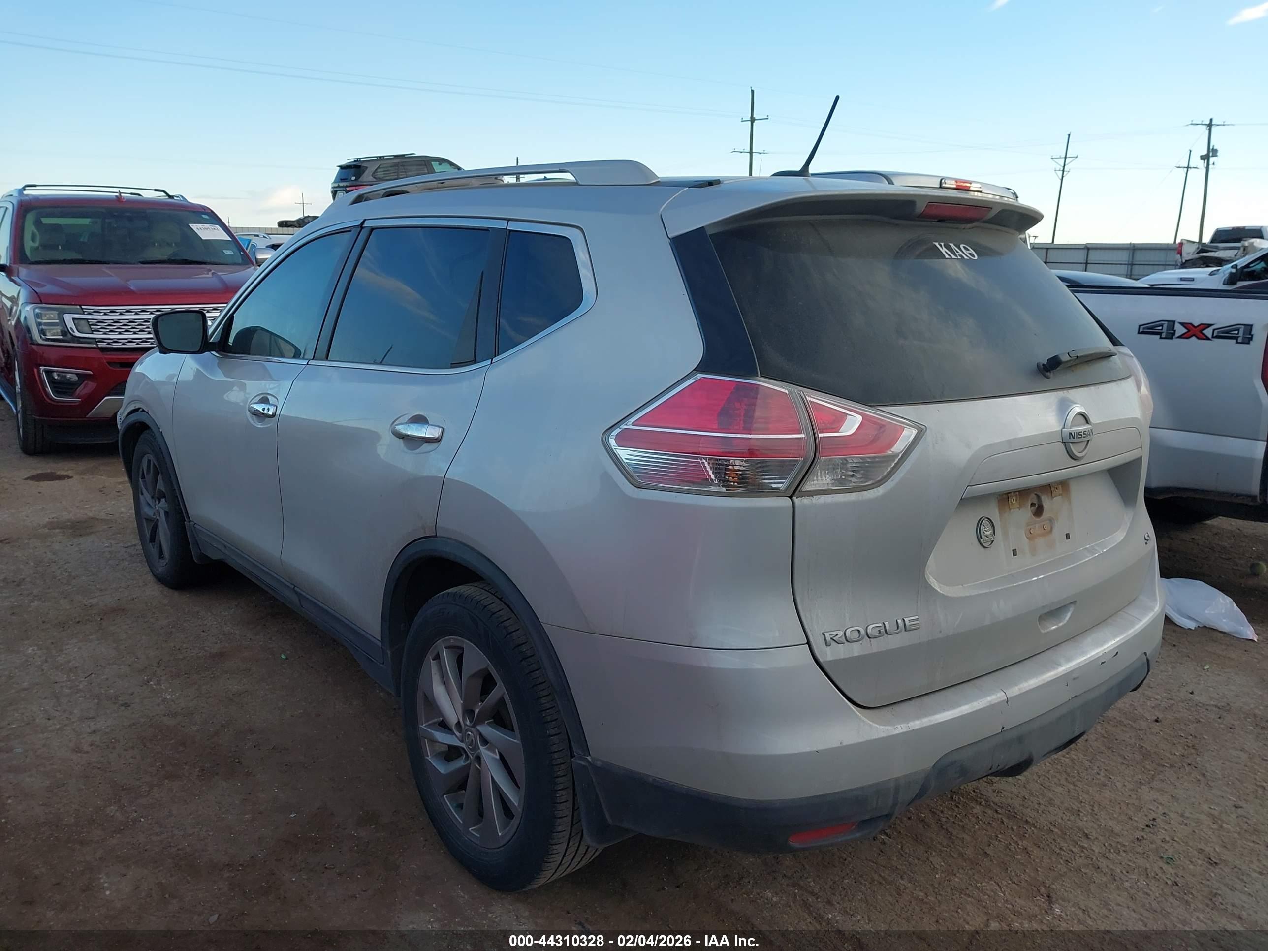 NISSAN ROGUE image 3