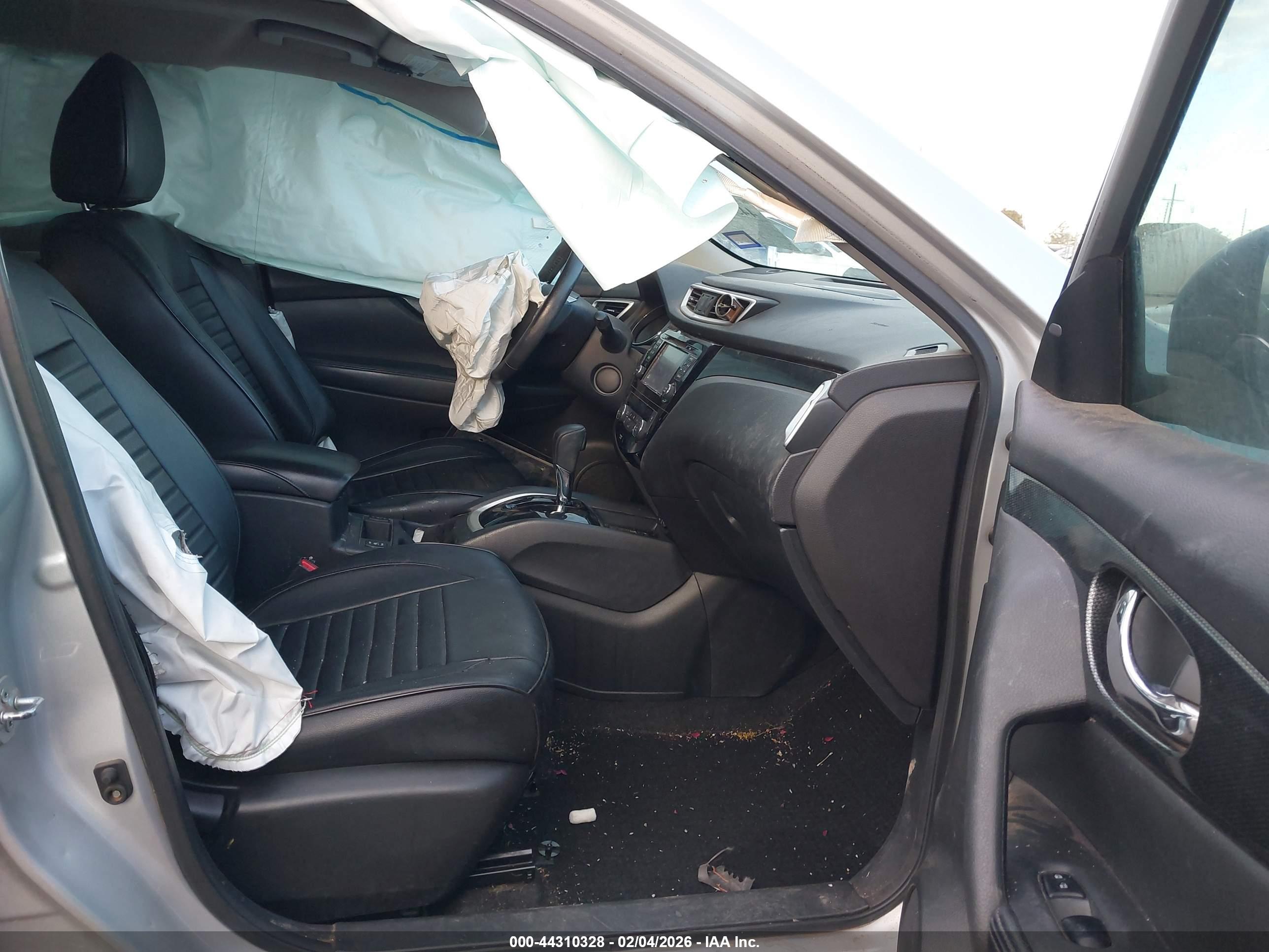 NISSAN ROGUE image 5