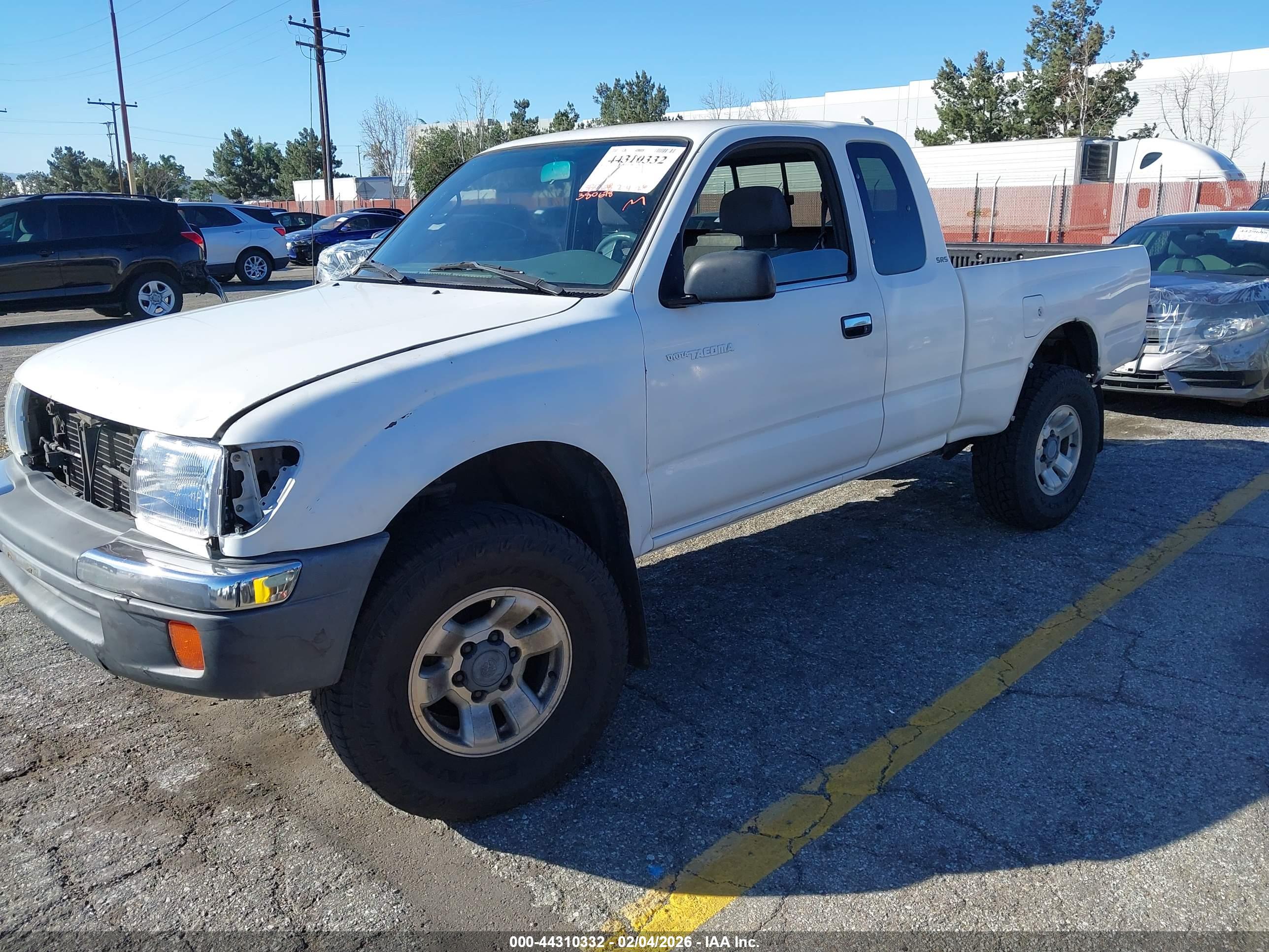 TOYOTA TACOMA image 2