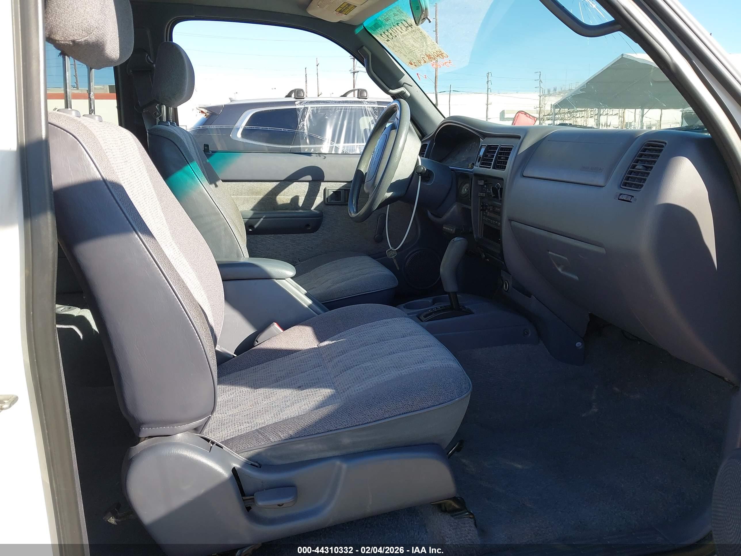 TOYOTA TACOMA image 5