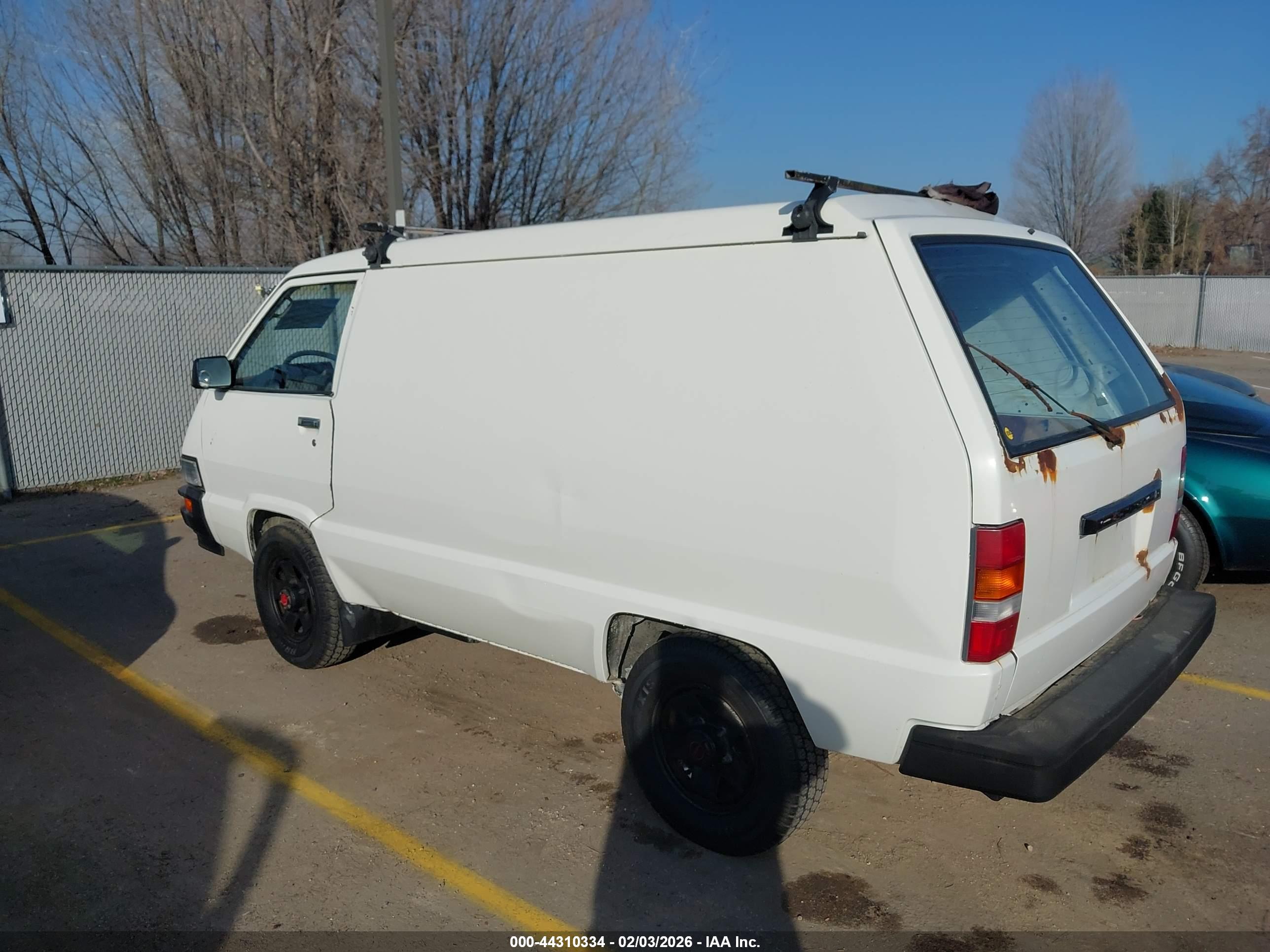 TOYOTA VAN image 3