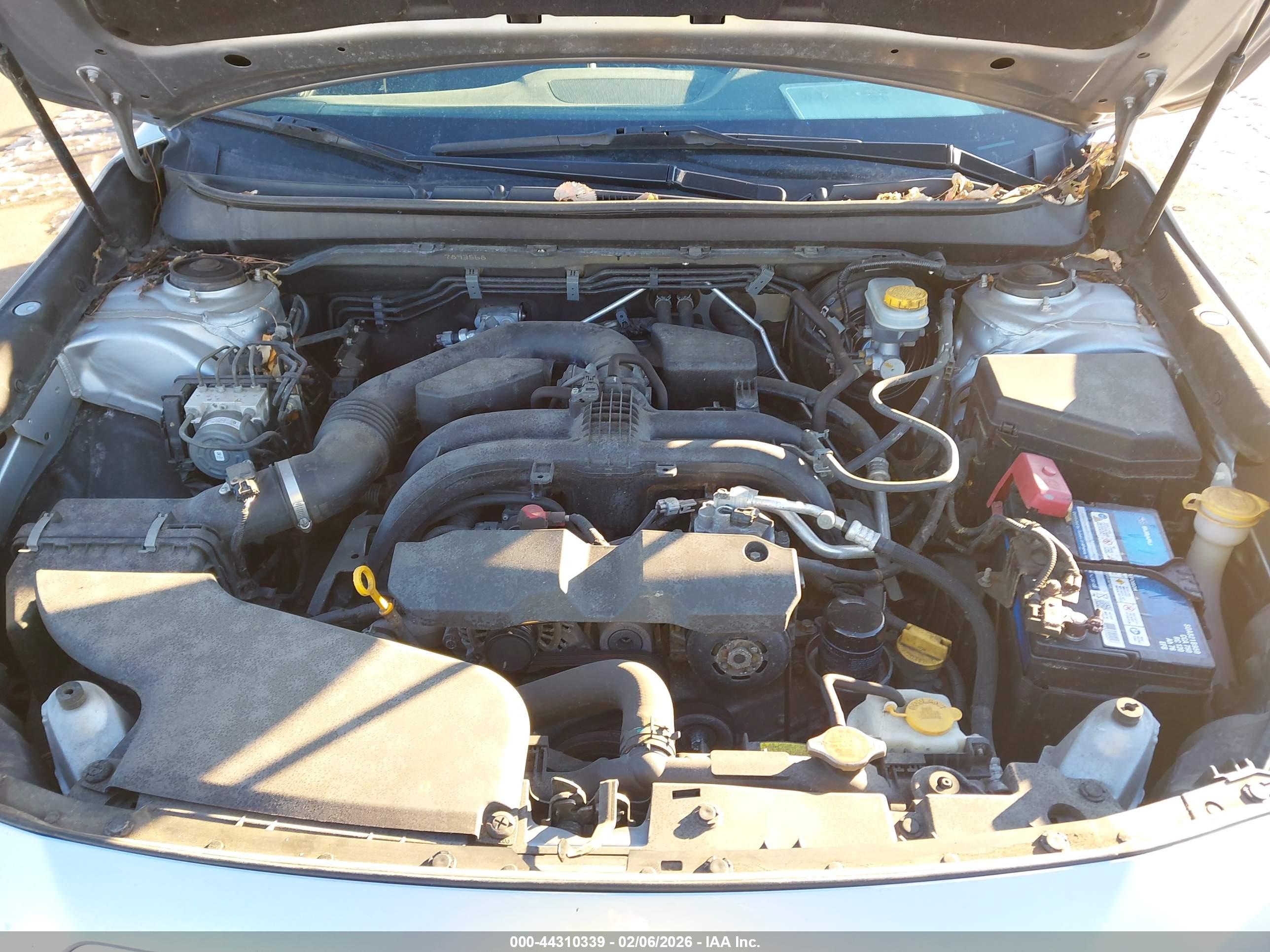 SUBARU OUTBACK image 10