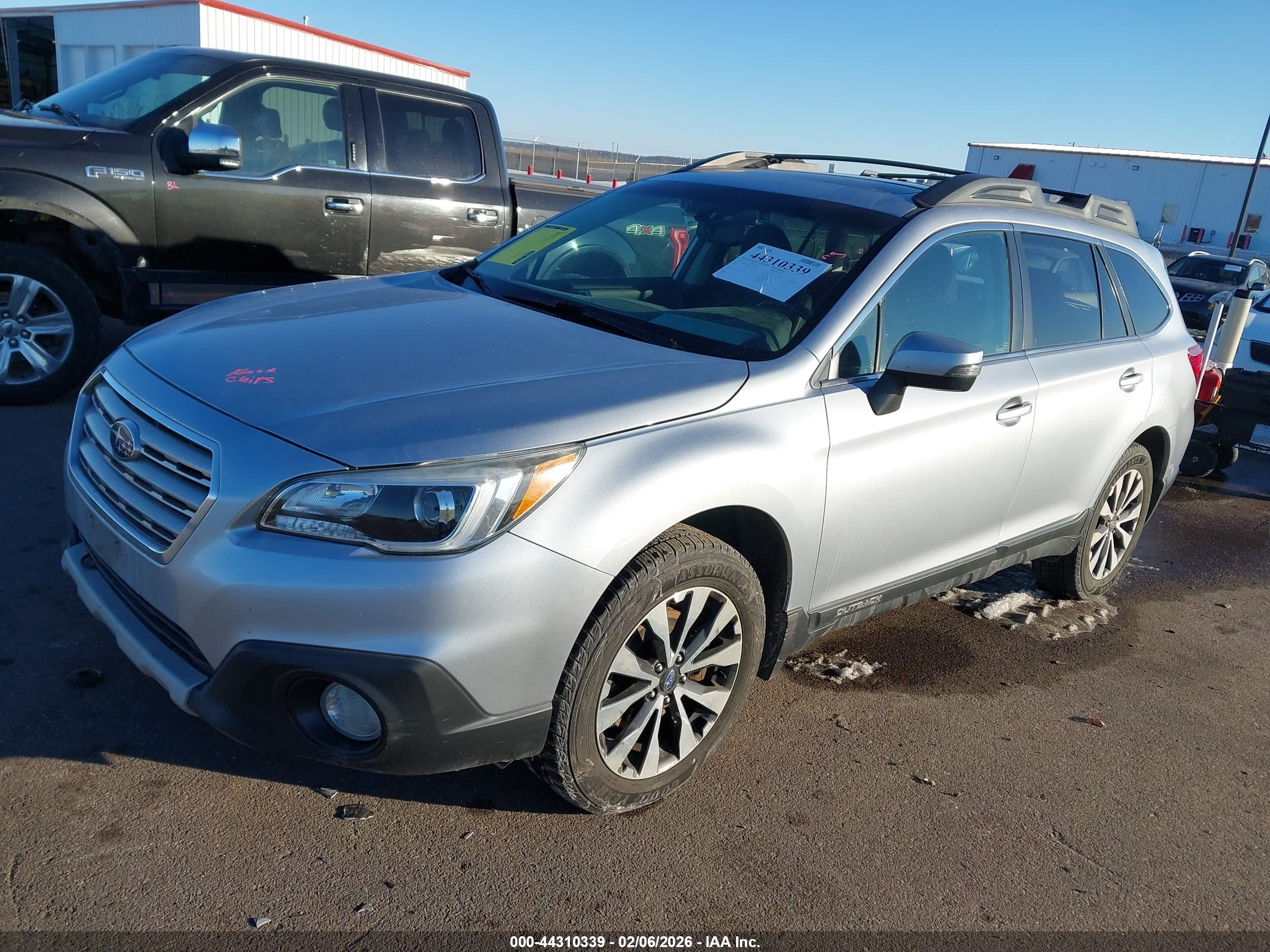 SUBARU OUTBACK image 2