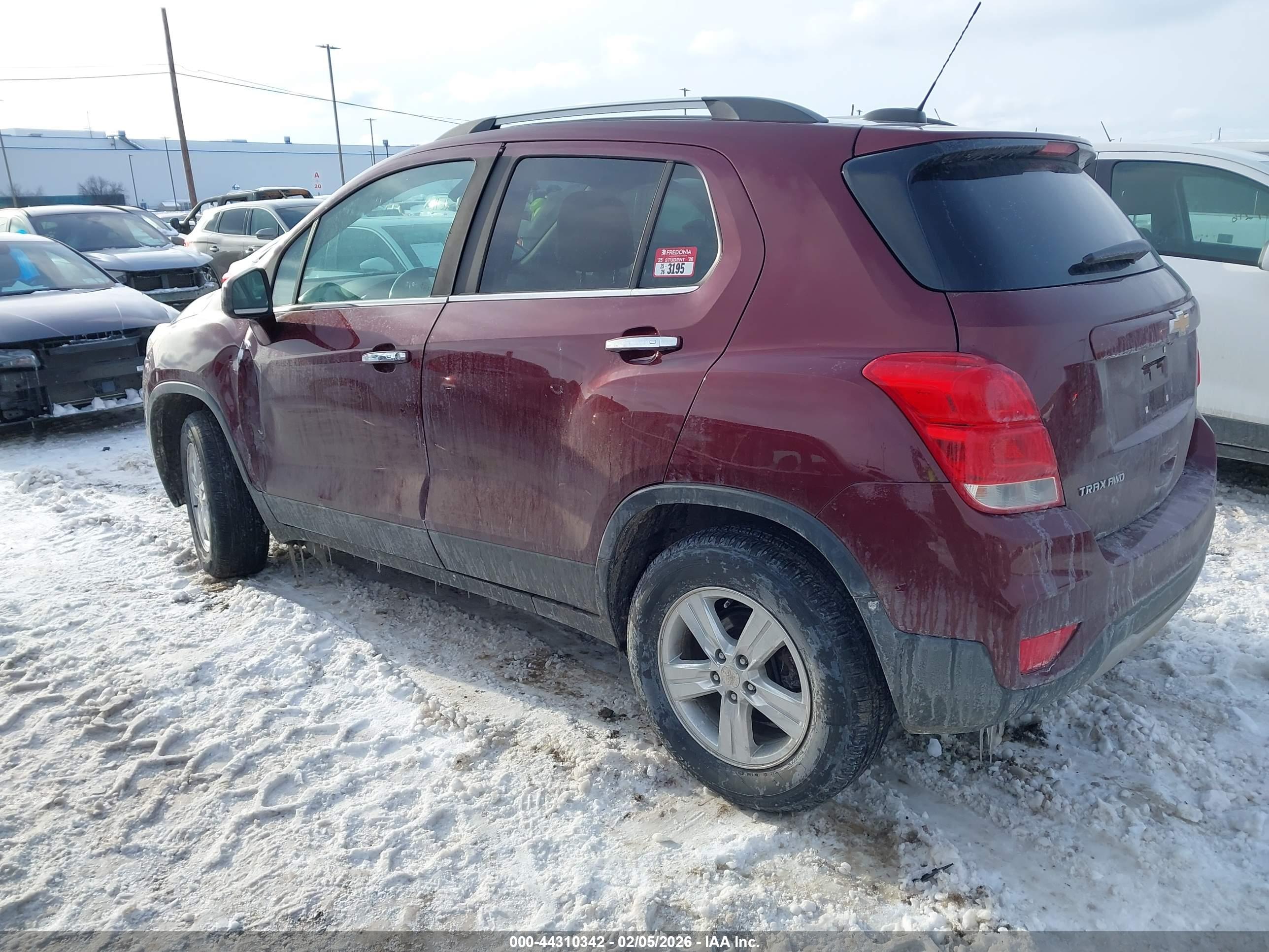 CHEVROLET TRAX image 3