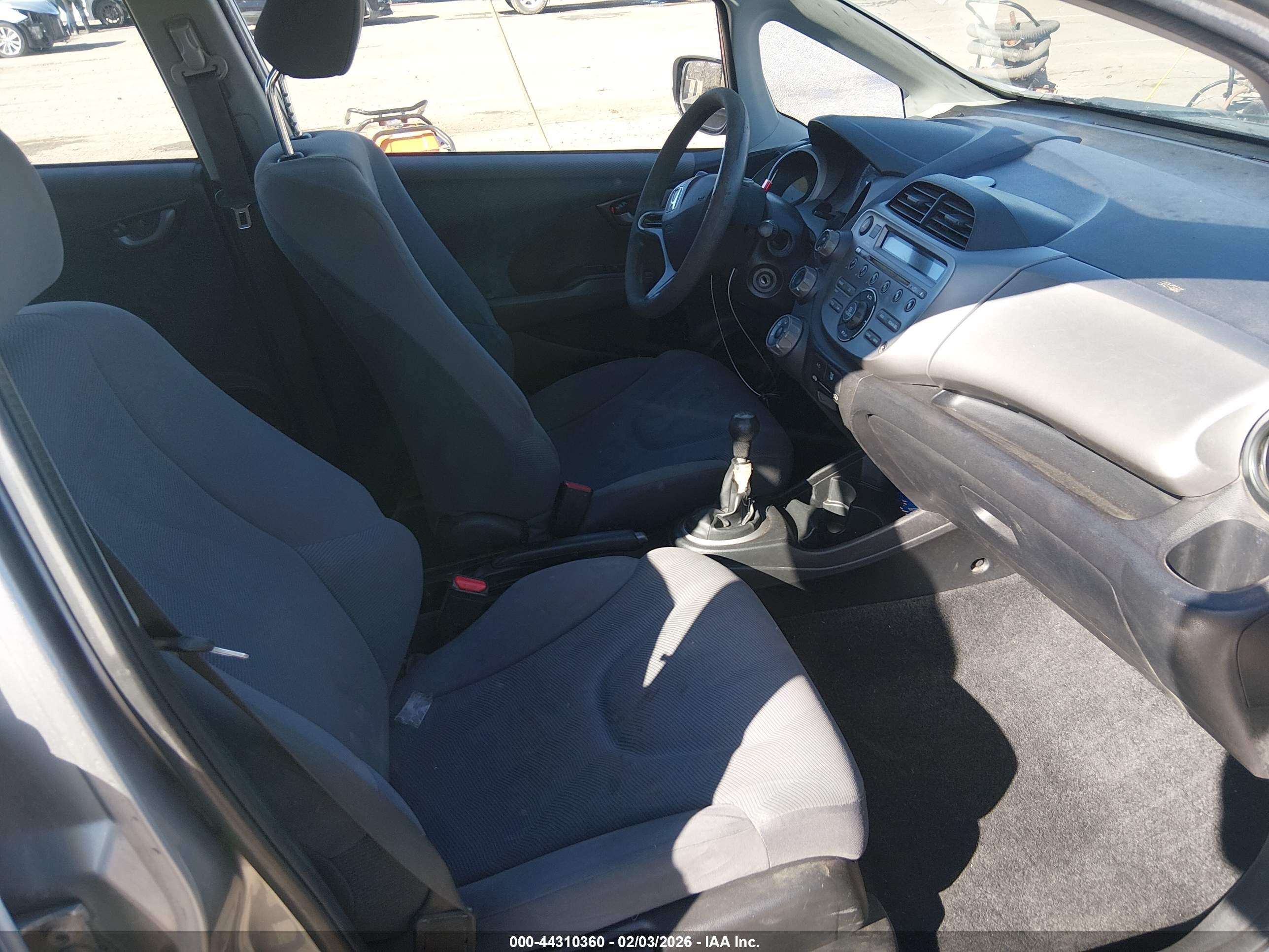 HONDA FIT image 5