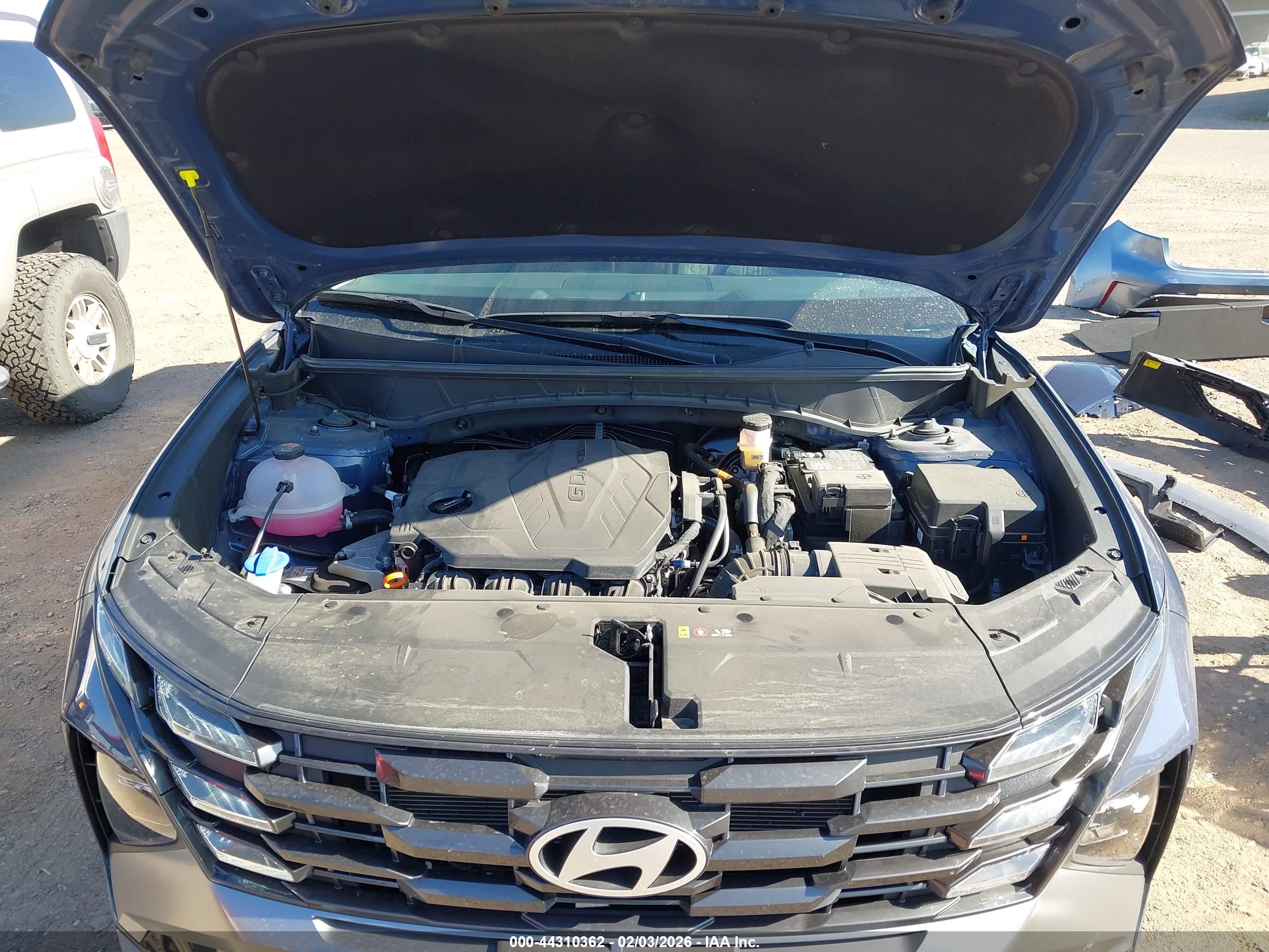 HYUNDAI TUCSON image 10