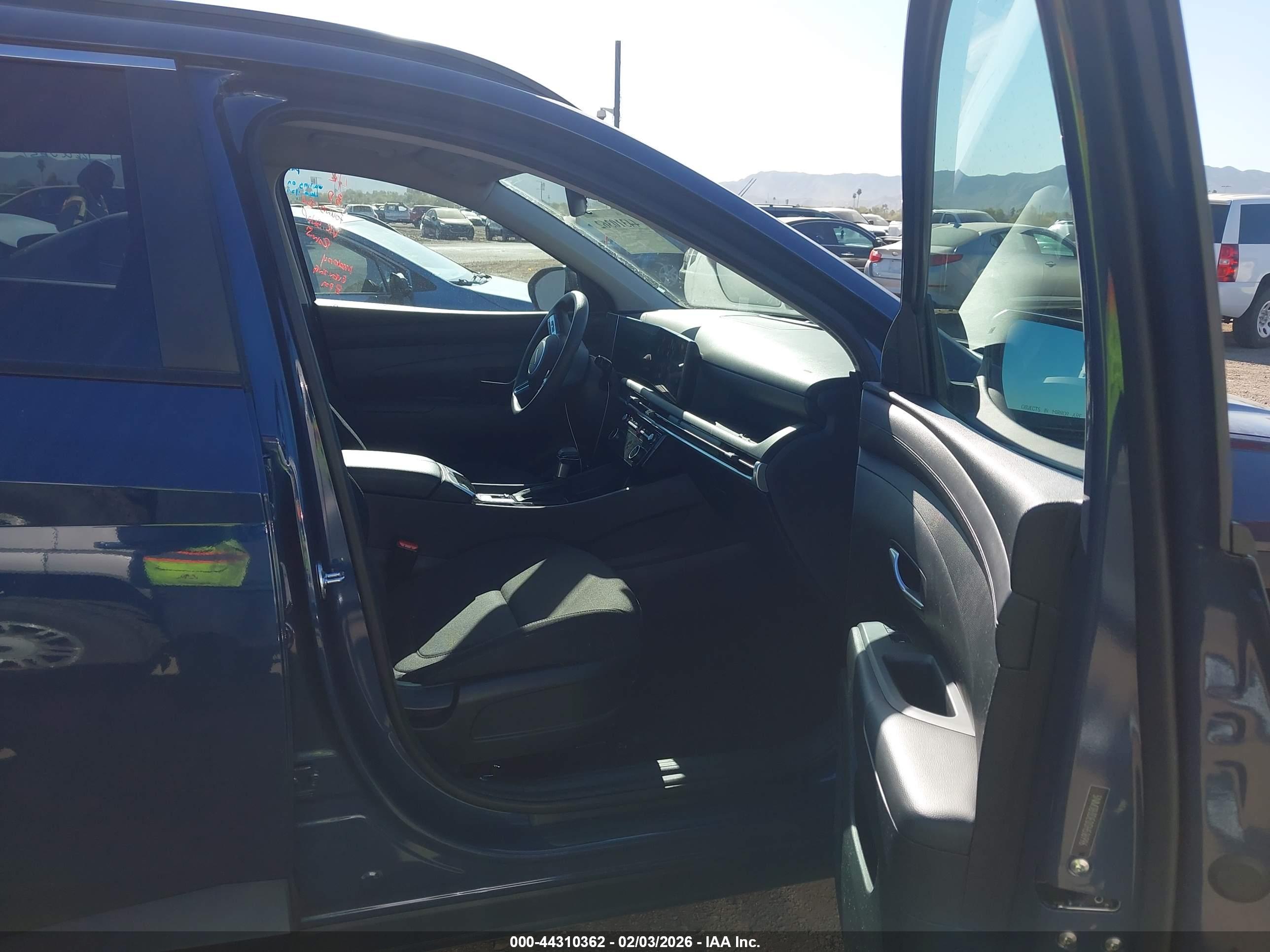 HYUNDAI TUCSON image 5