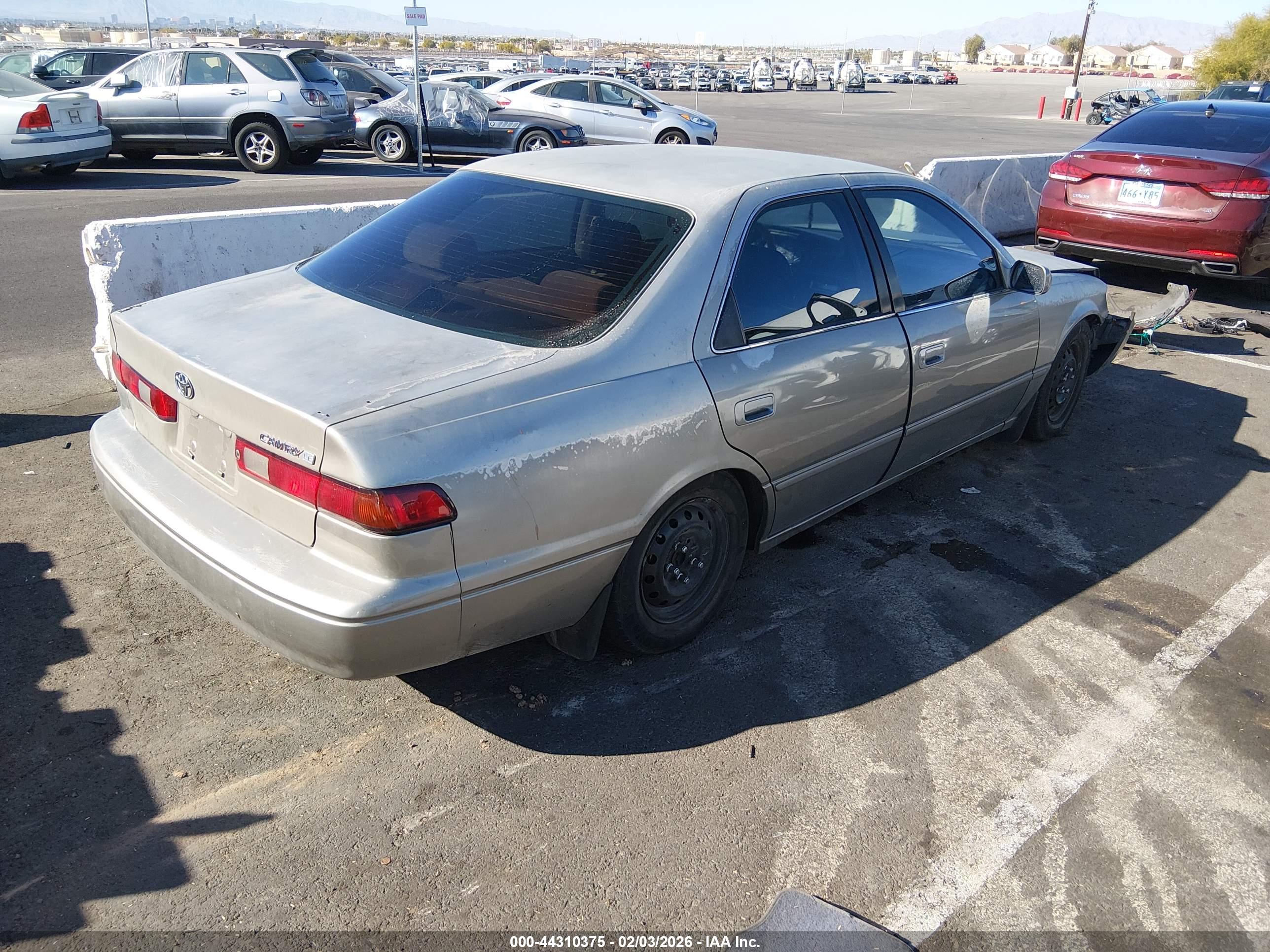 TOYOTA CAMRY image 4