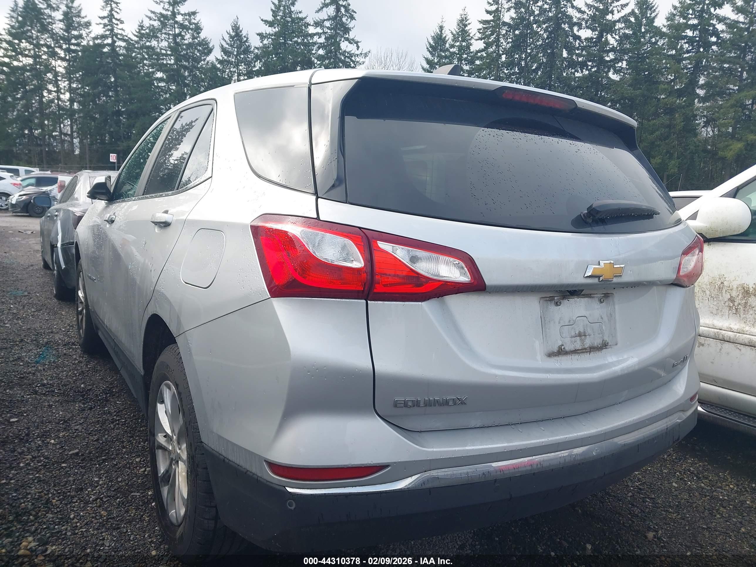 CHEVROLET EQUINOX image 3