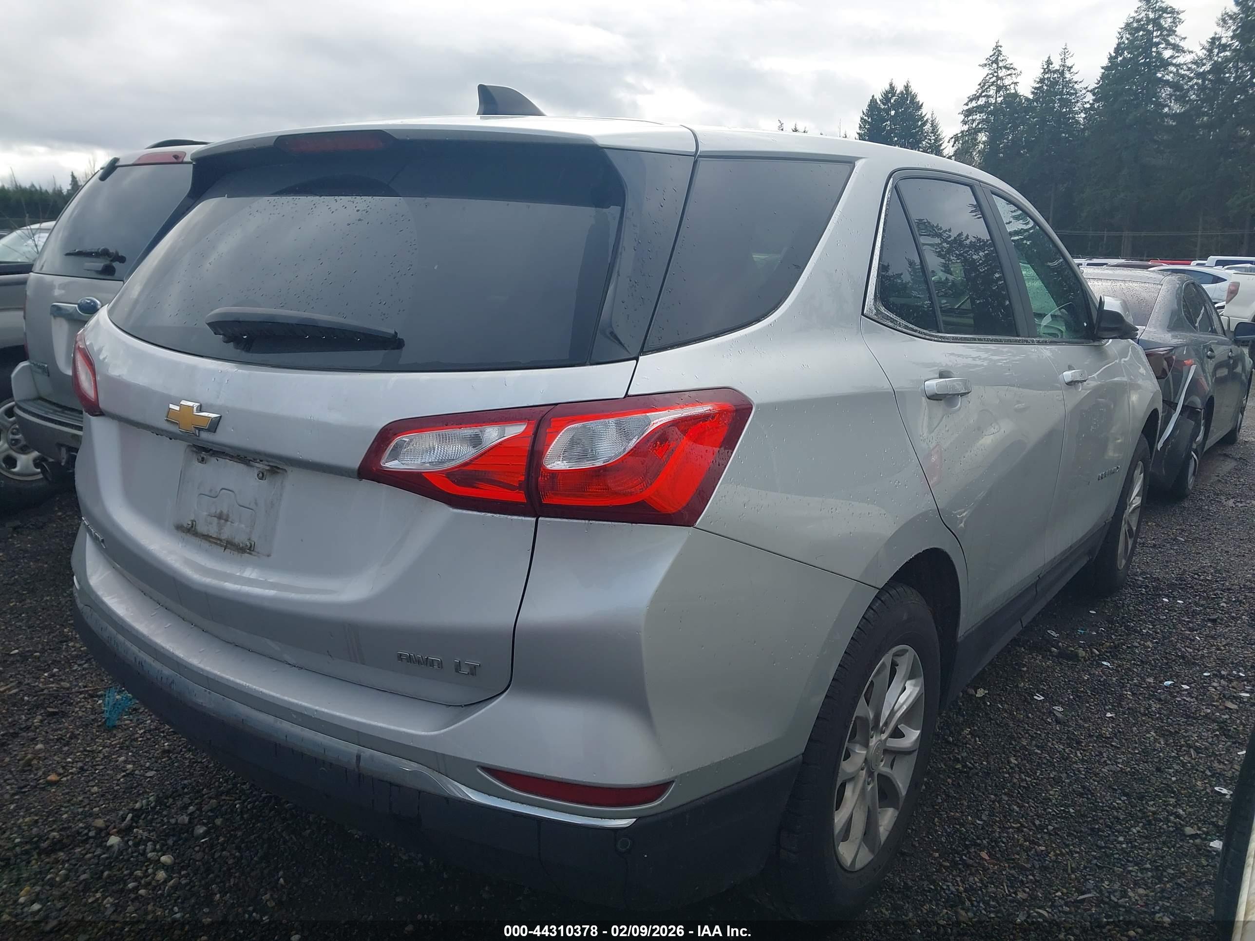 CHEVROLET EQUINOX image 4