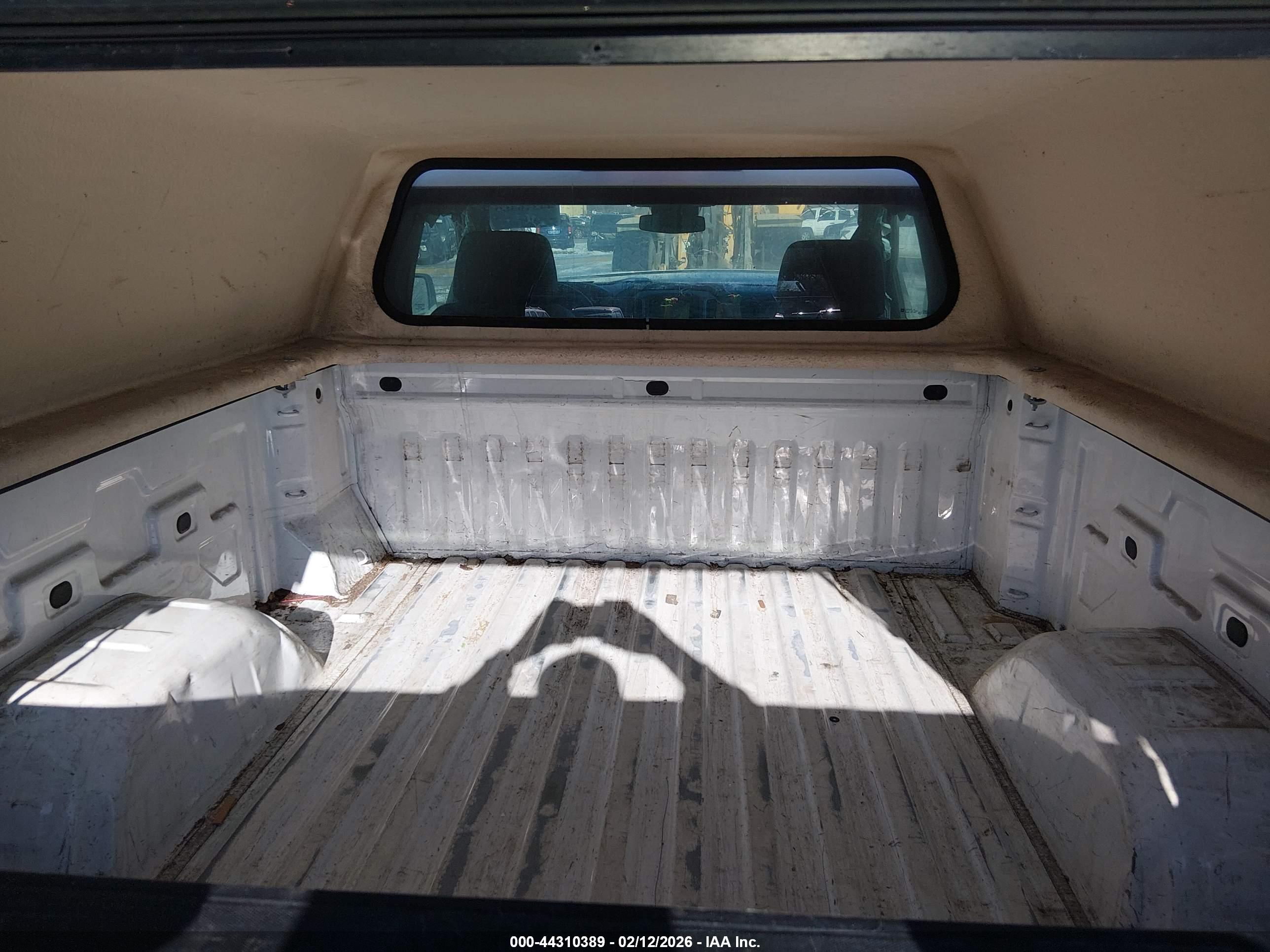 CHEVROLET SILVERADO image 8