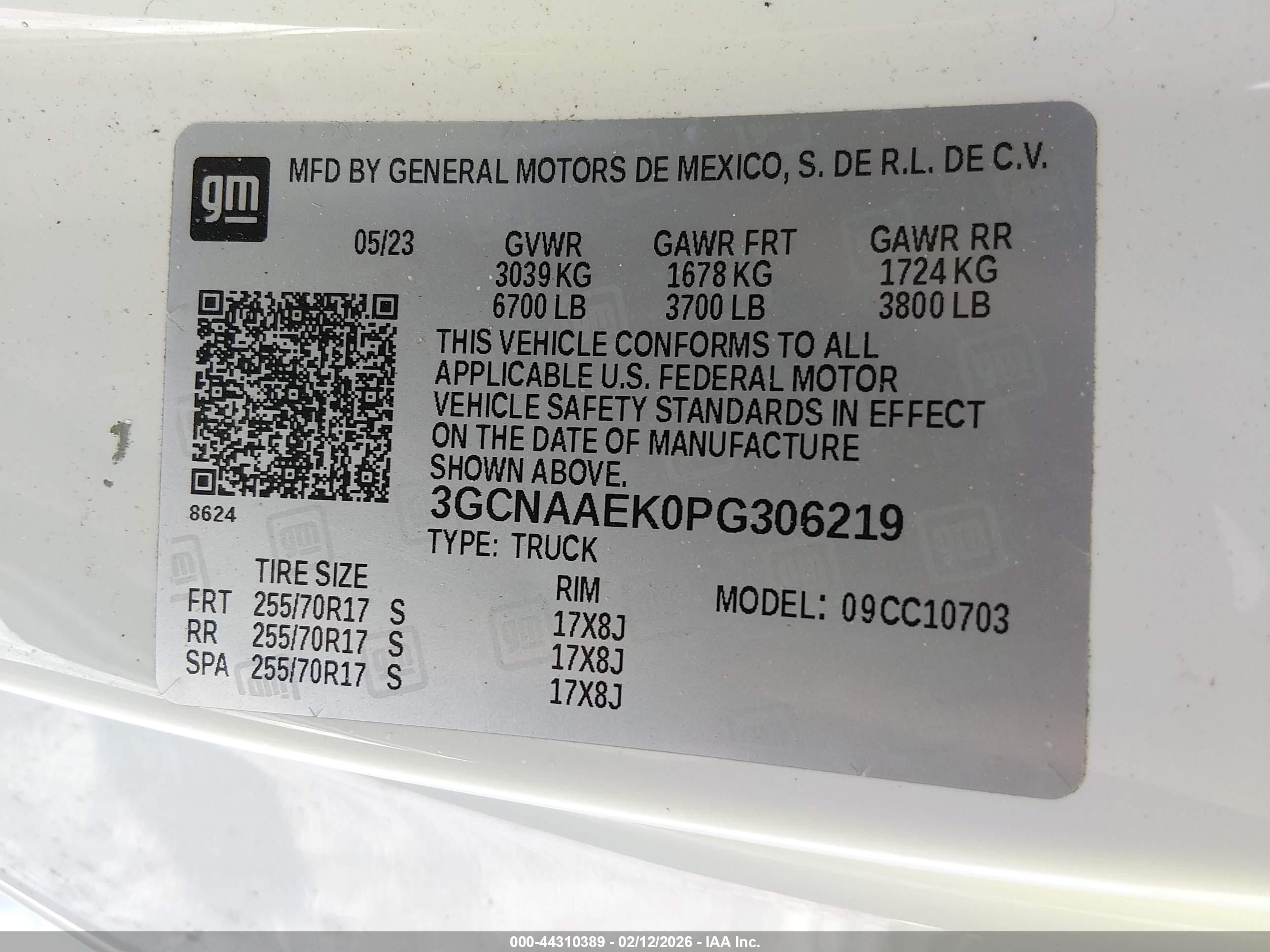 CHEVROLET SILVERADO image 9