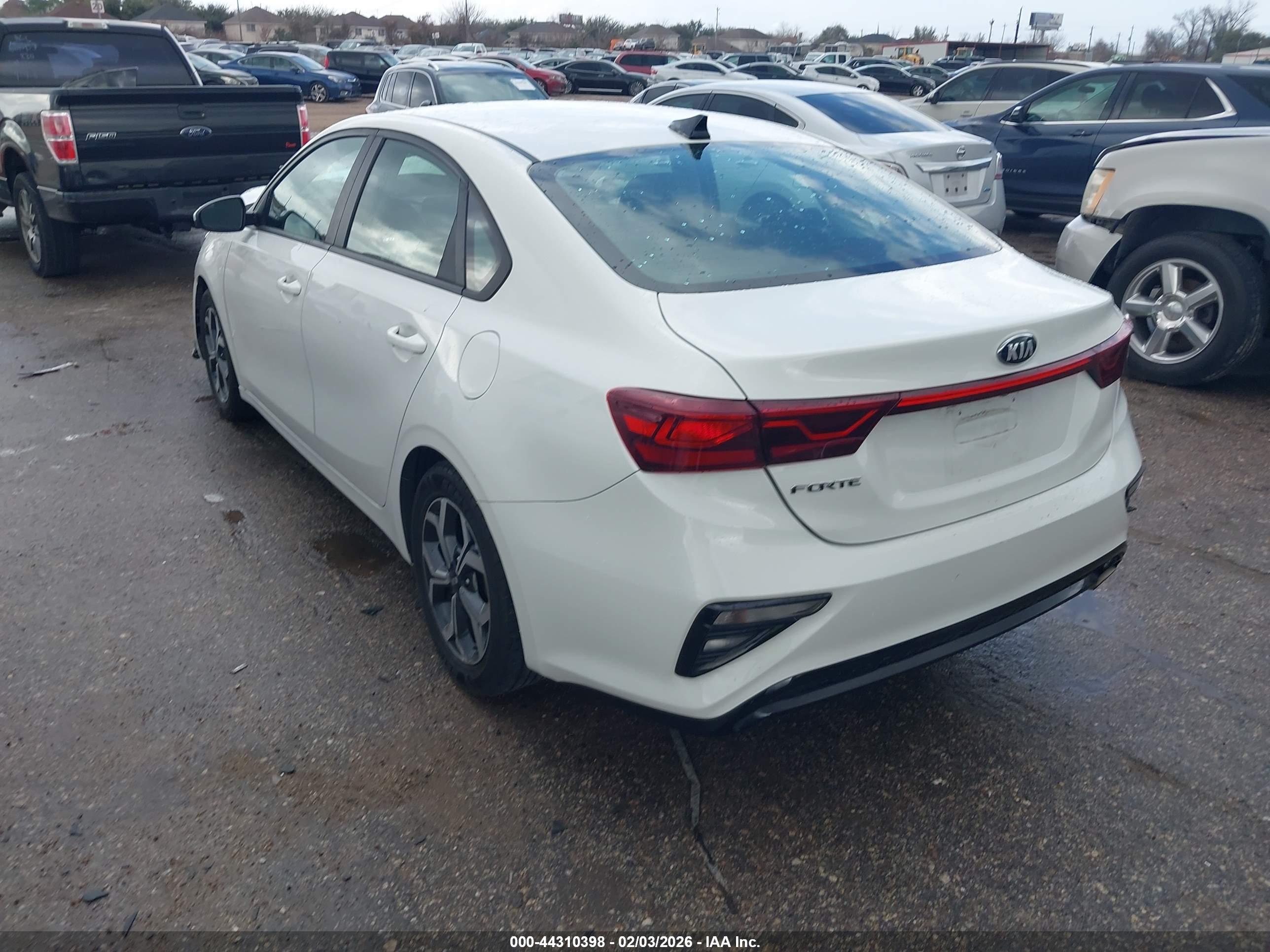 KIA FORTE image 3