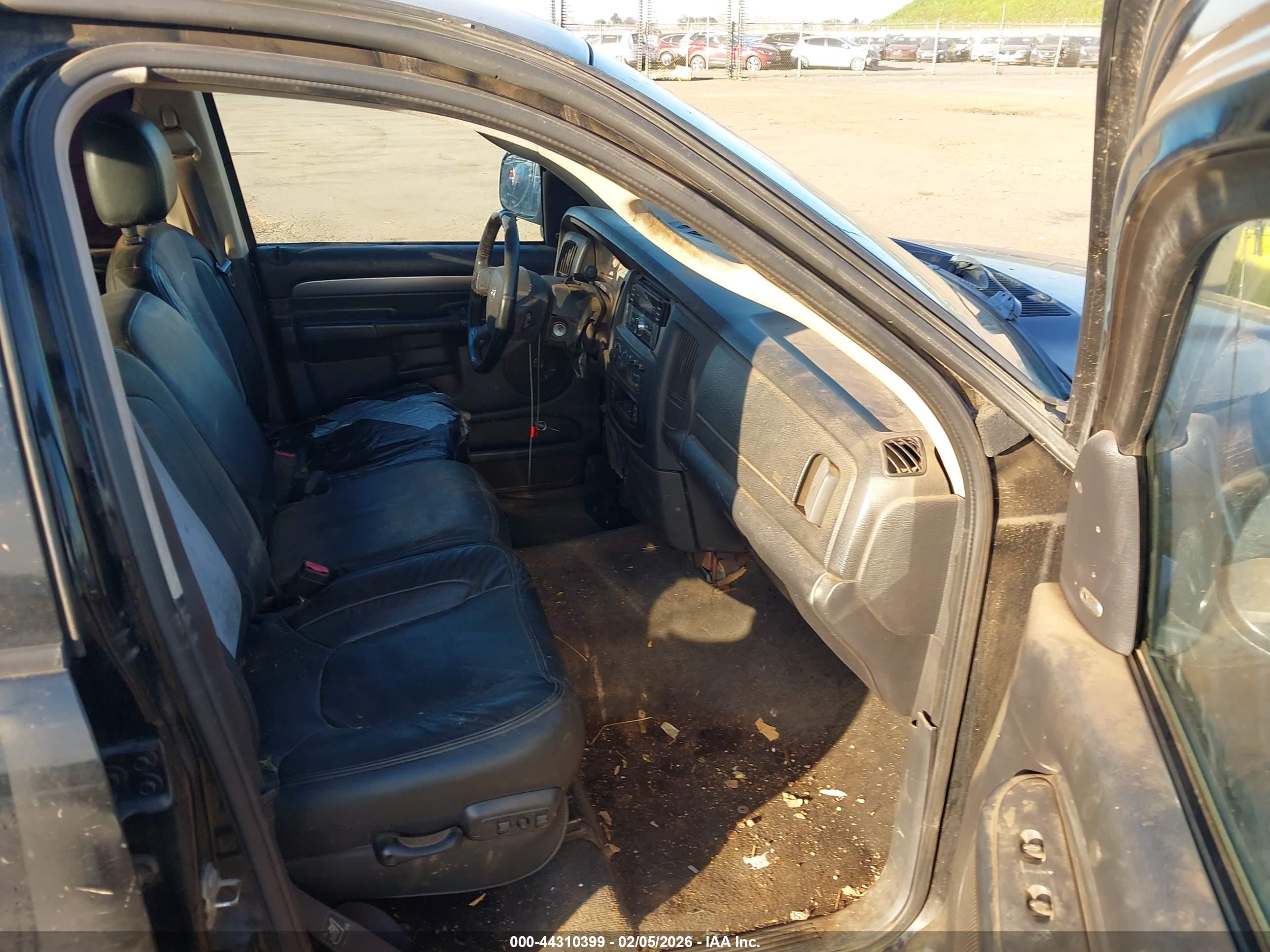 DODGE RAM image 5
