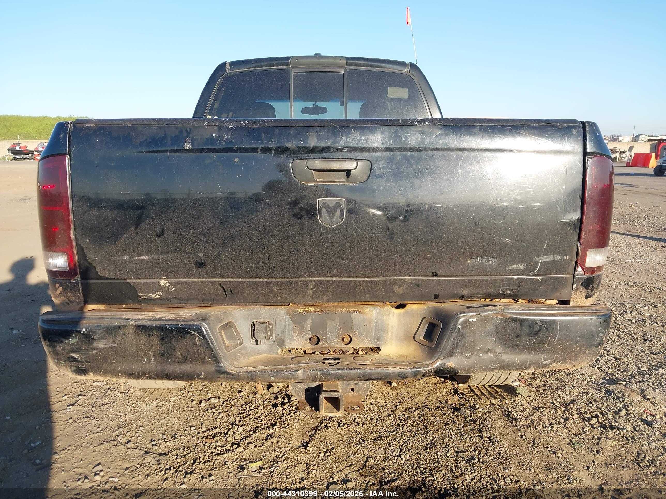 DODGE RAM image 6