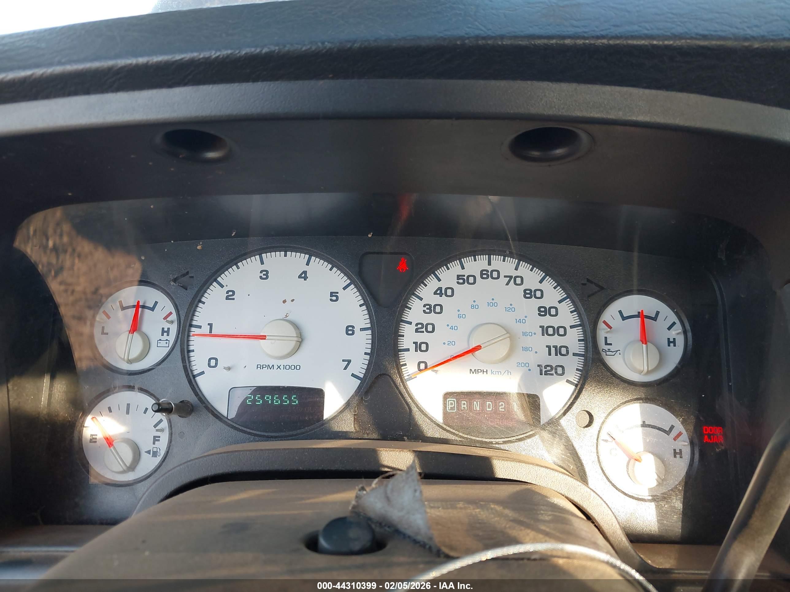 DODGE RAM image 7