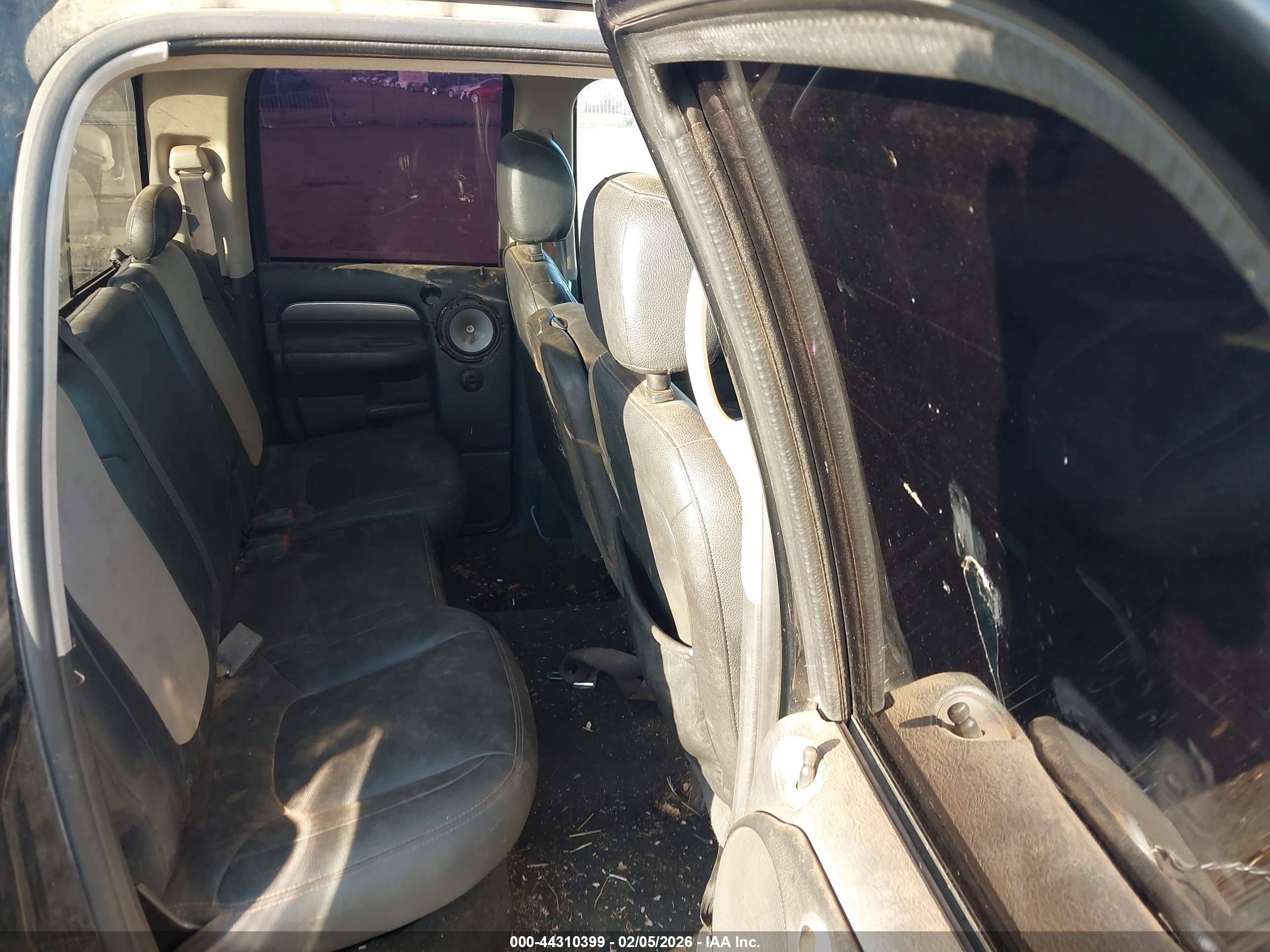 DODGE RAM image 8
