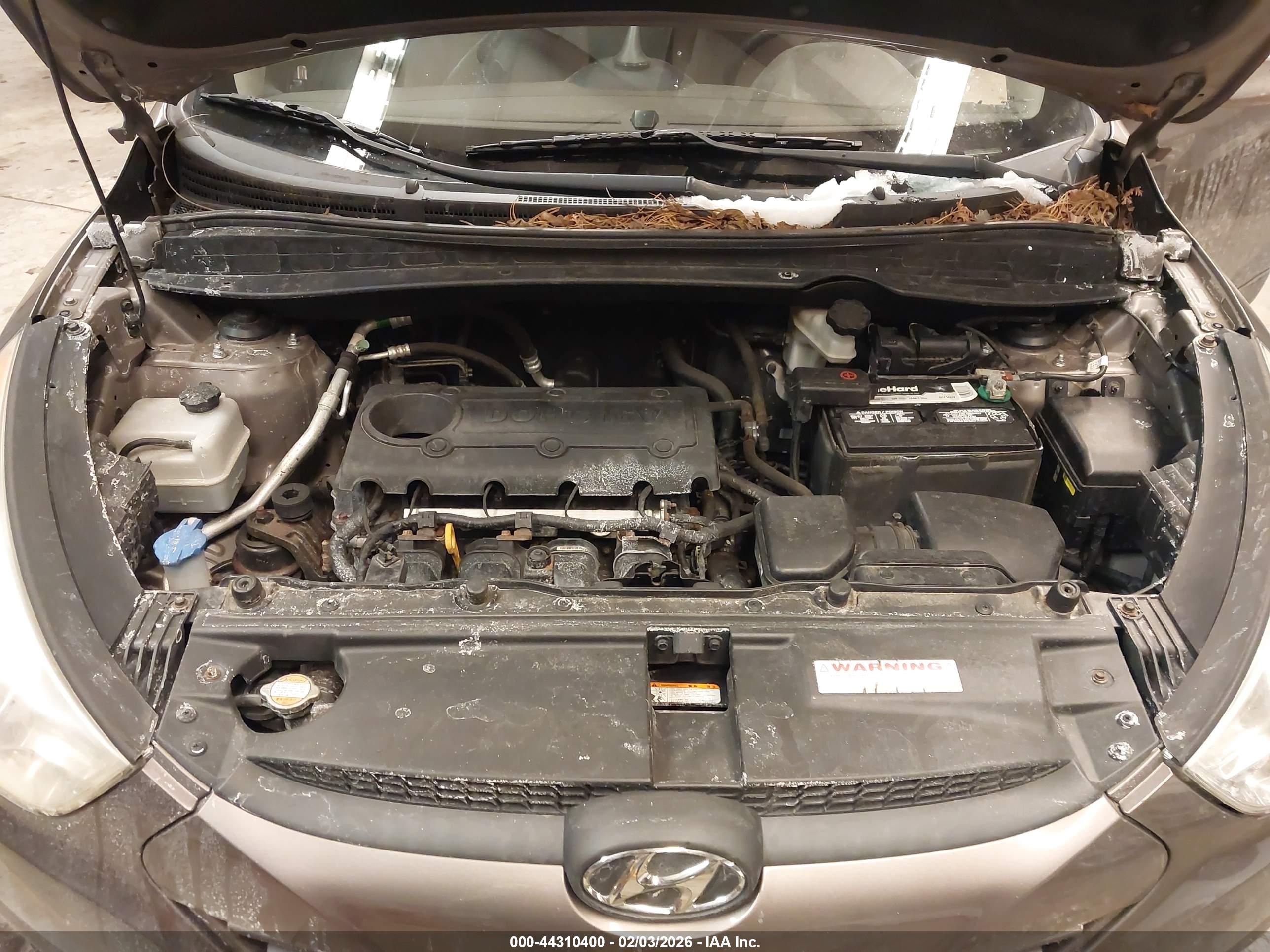 HYUNDAI TUCSON image 10