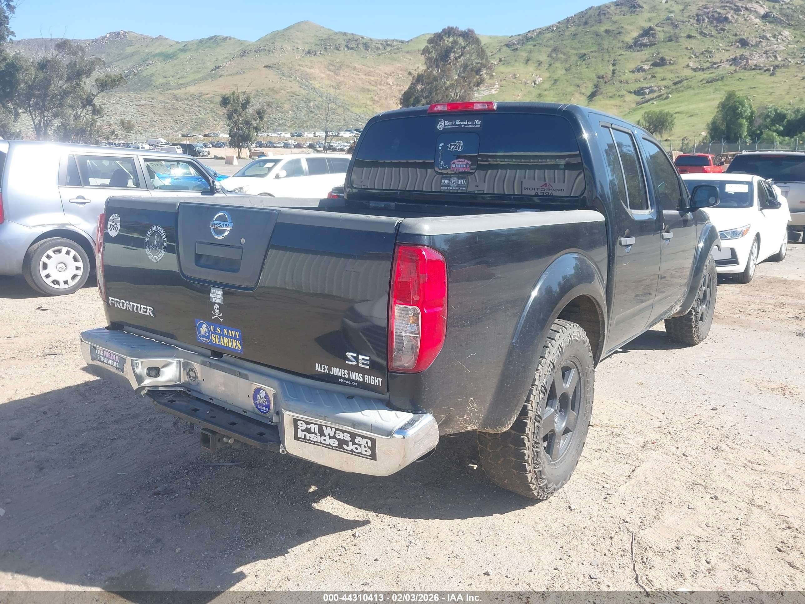 NISSAN FRONTIER image 4