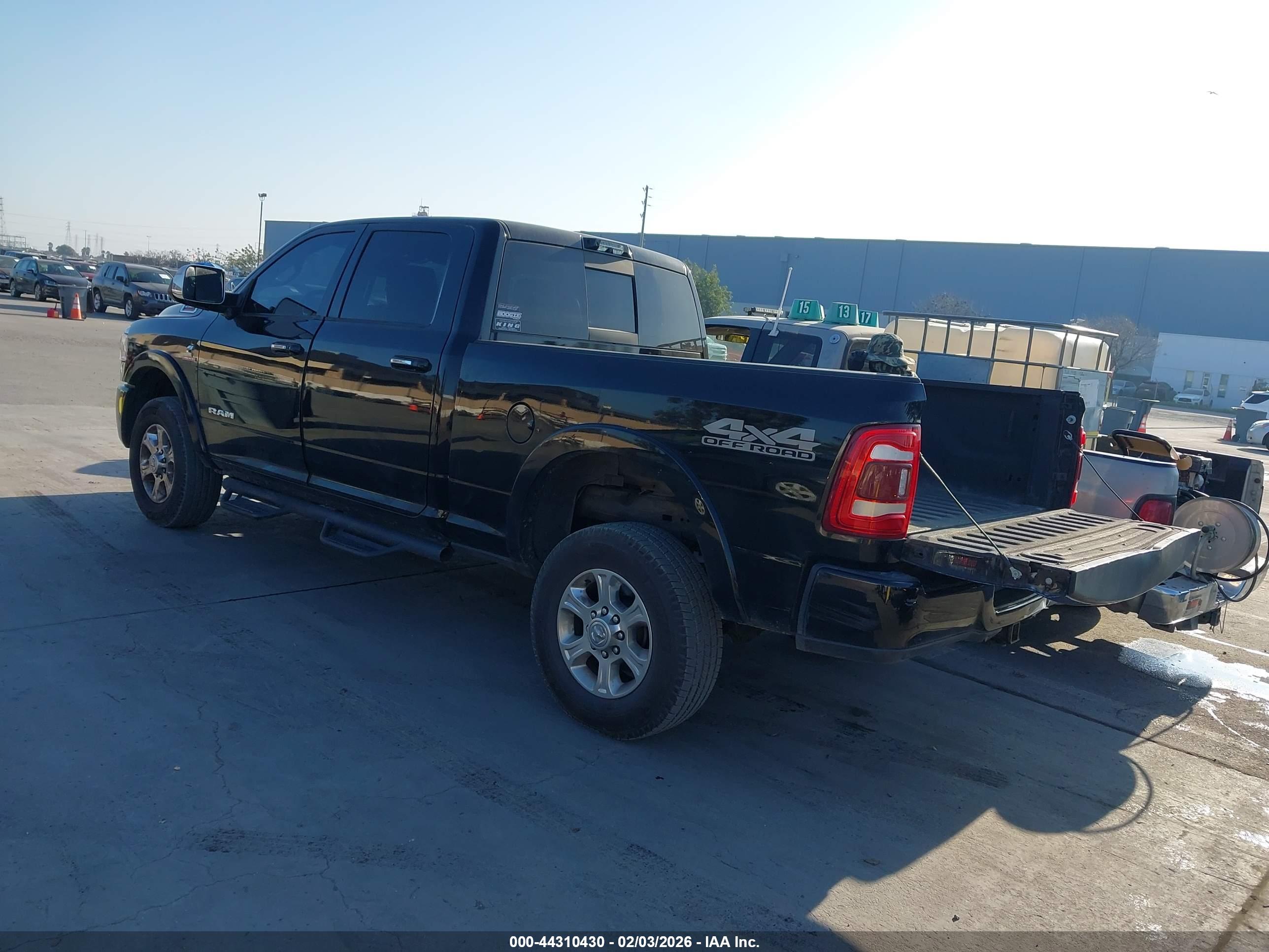 RAM 2500 image 3