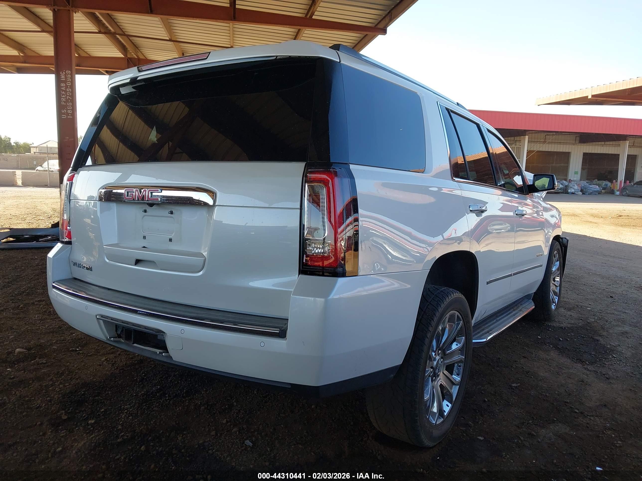 GMC YUKON image 4