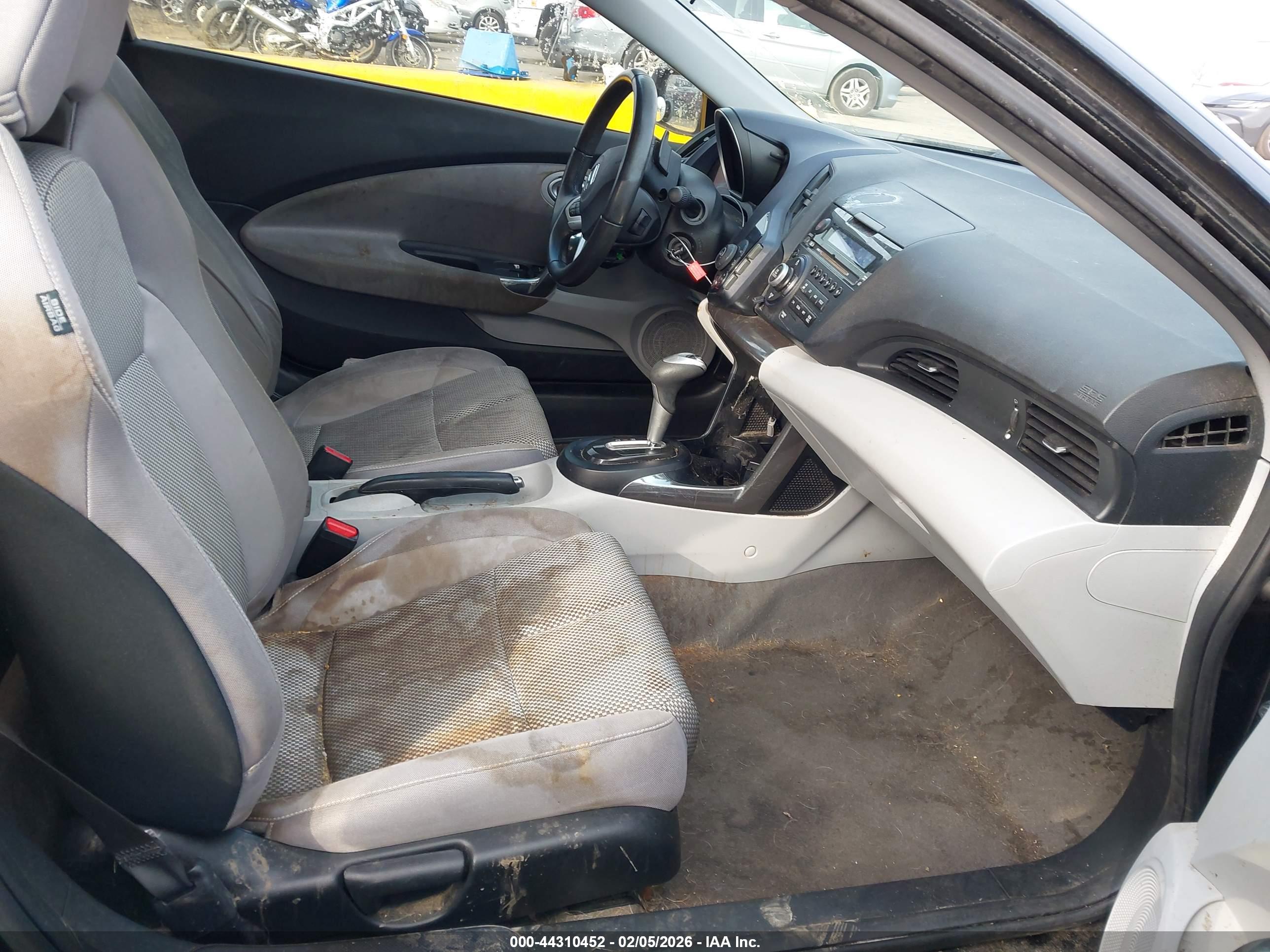 HONDA CR-Z image 5