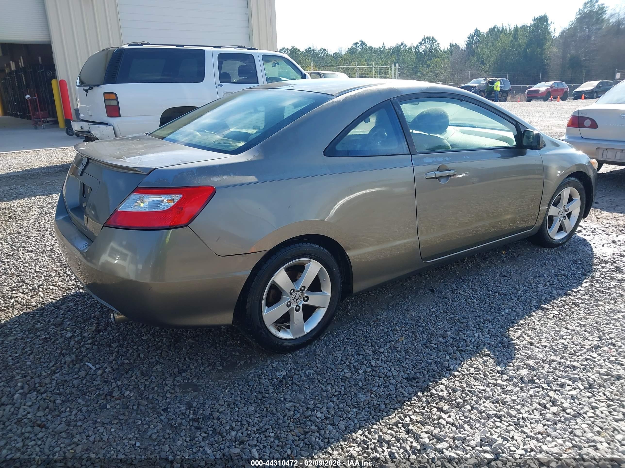 HONDA CIVIC image 4