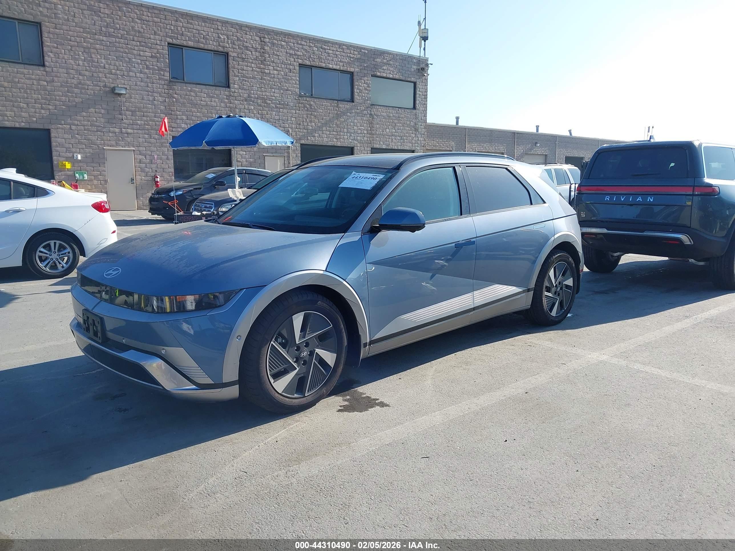 HYUNDAI IONIQ image 2