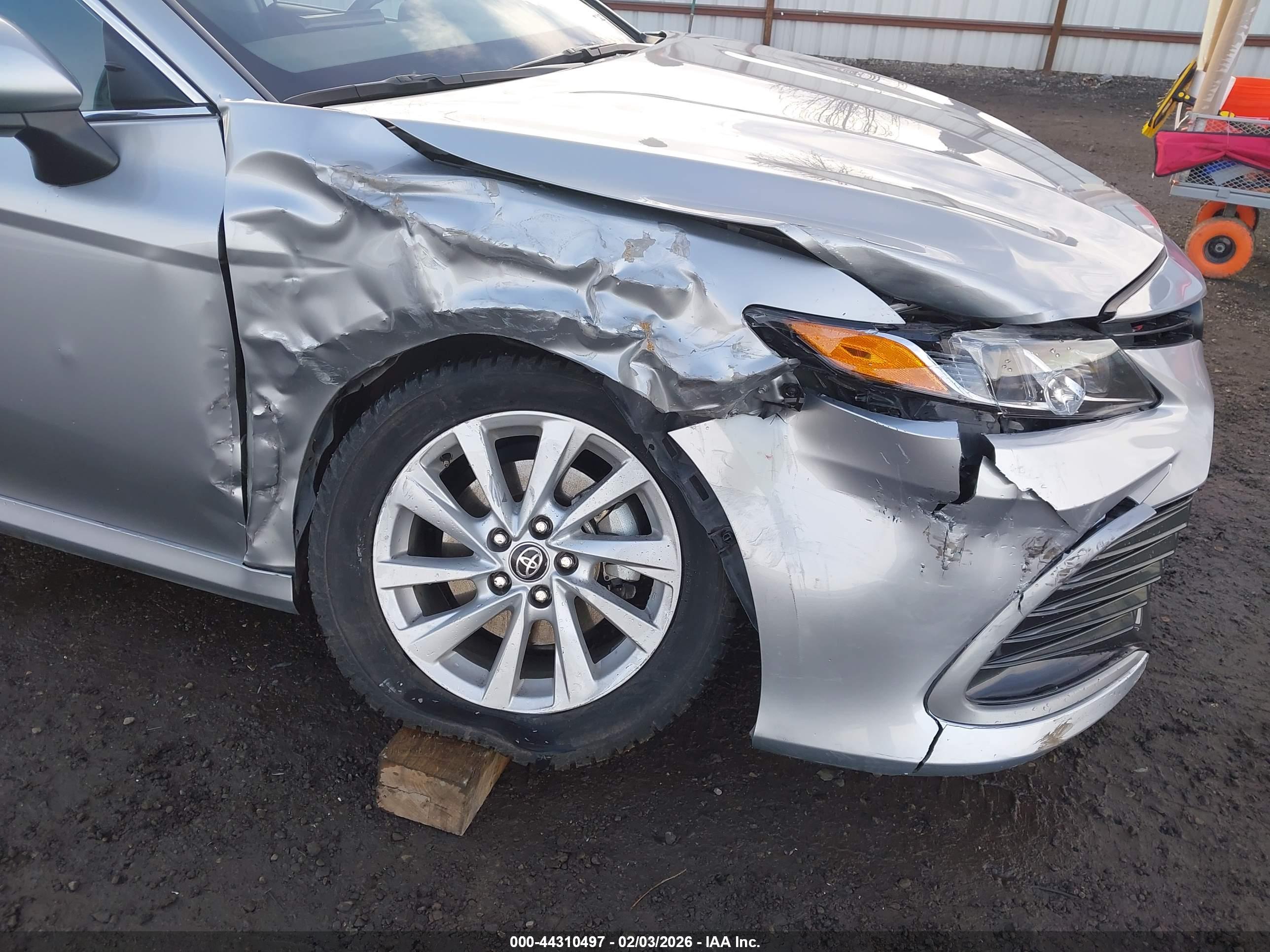 TOYOTA CAMRY image 6