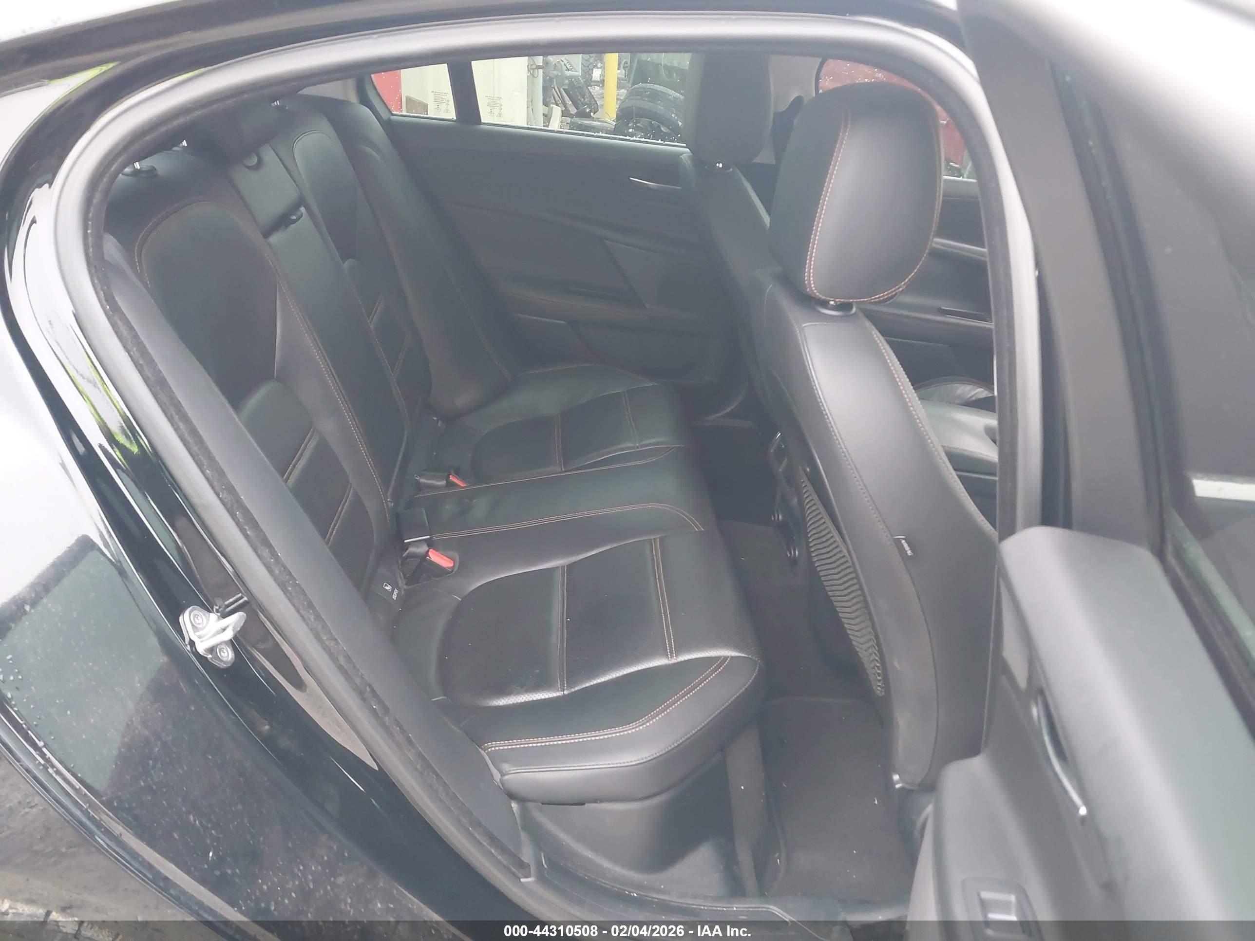 JAGUAR XE image 8