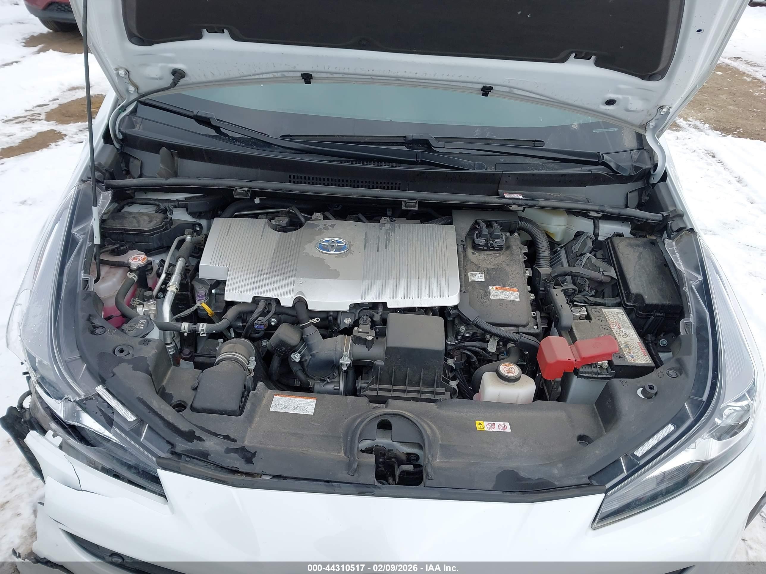 TOYOTA PRIUS image 10