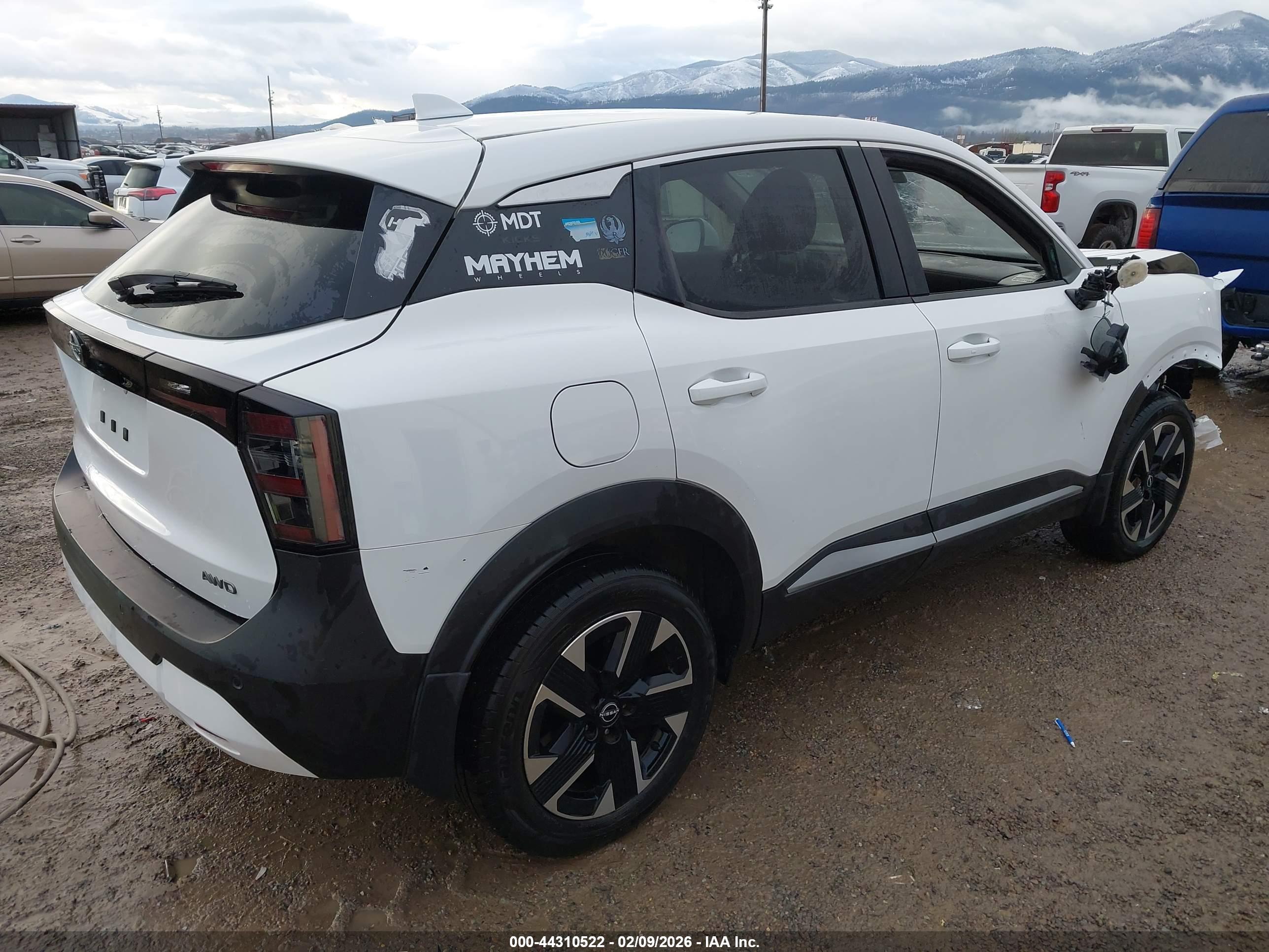 NISSAN KICKS image 4