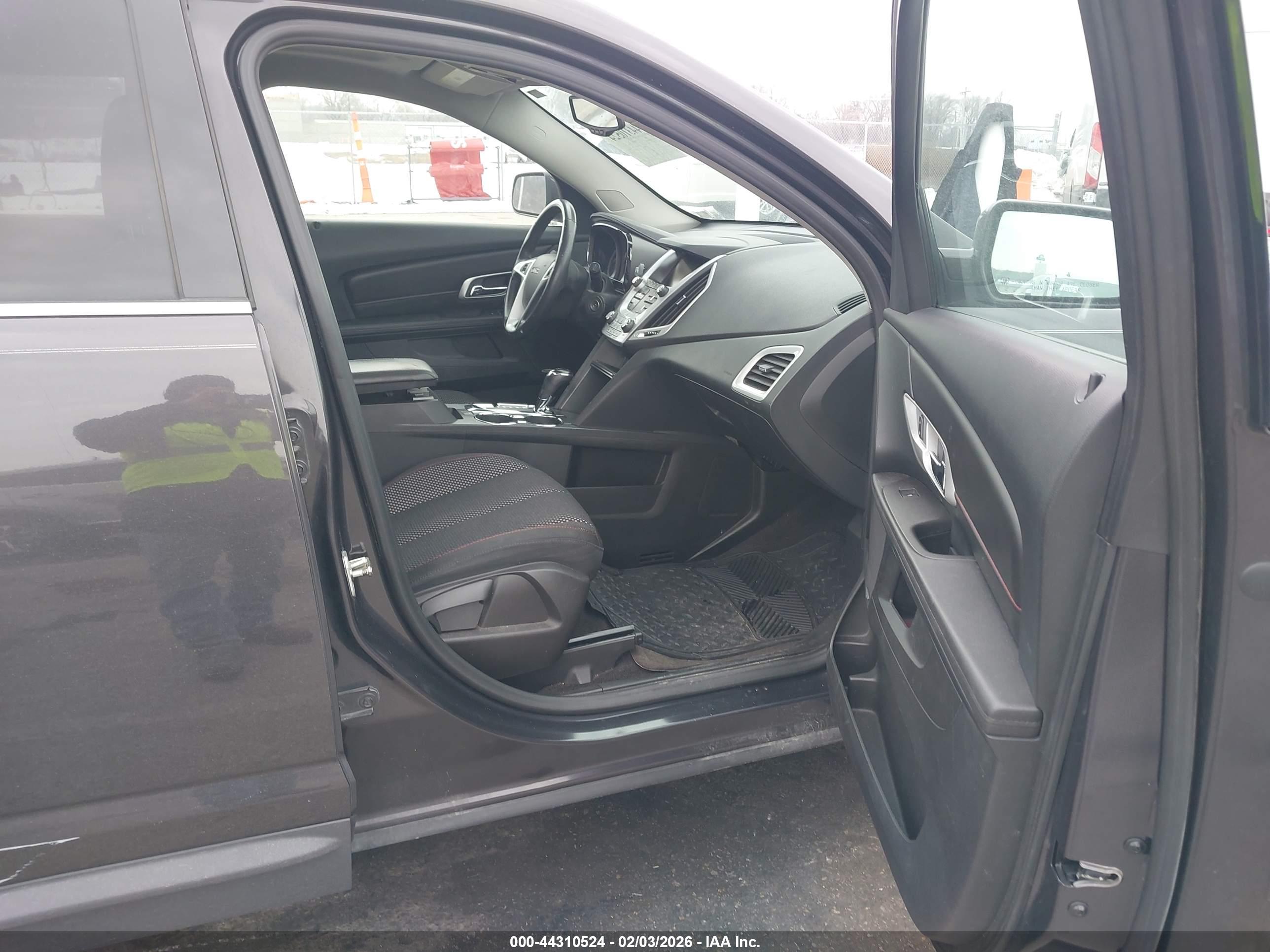 GMC TERRAIN image 5