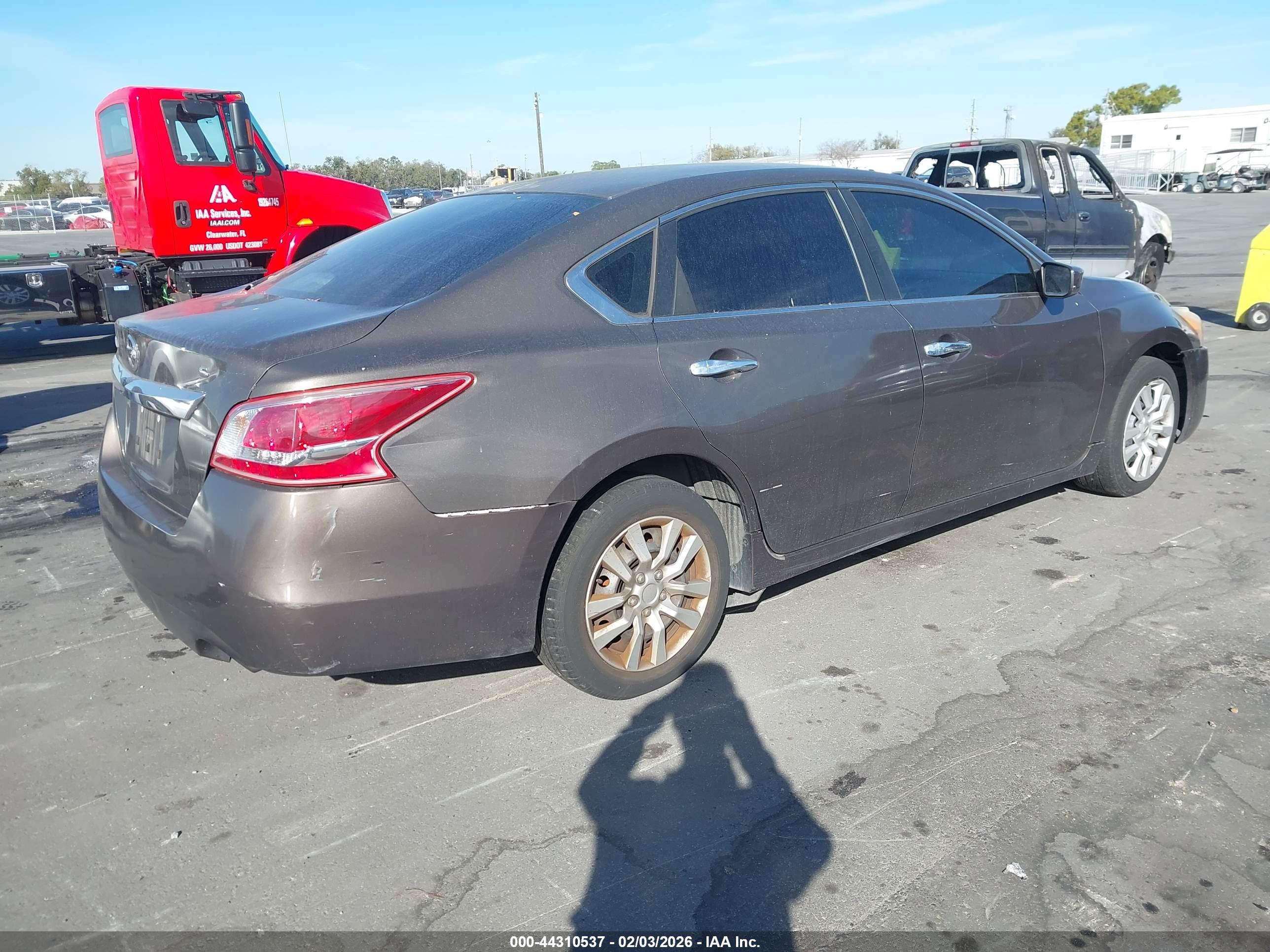 NISSAN ALTIMA image 4