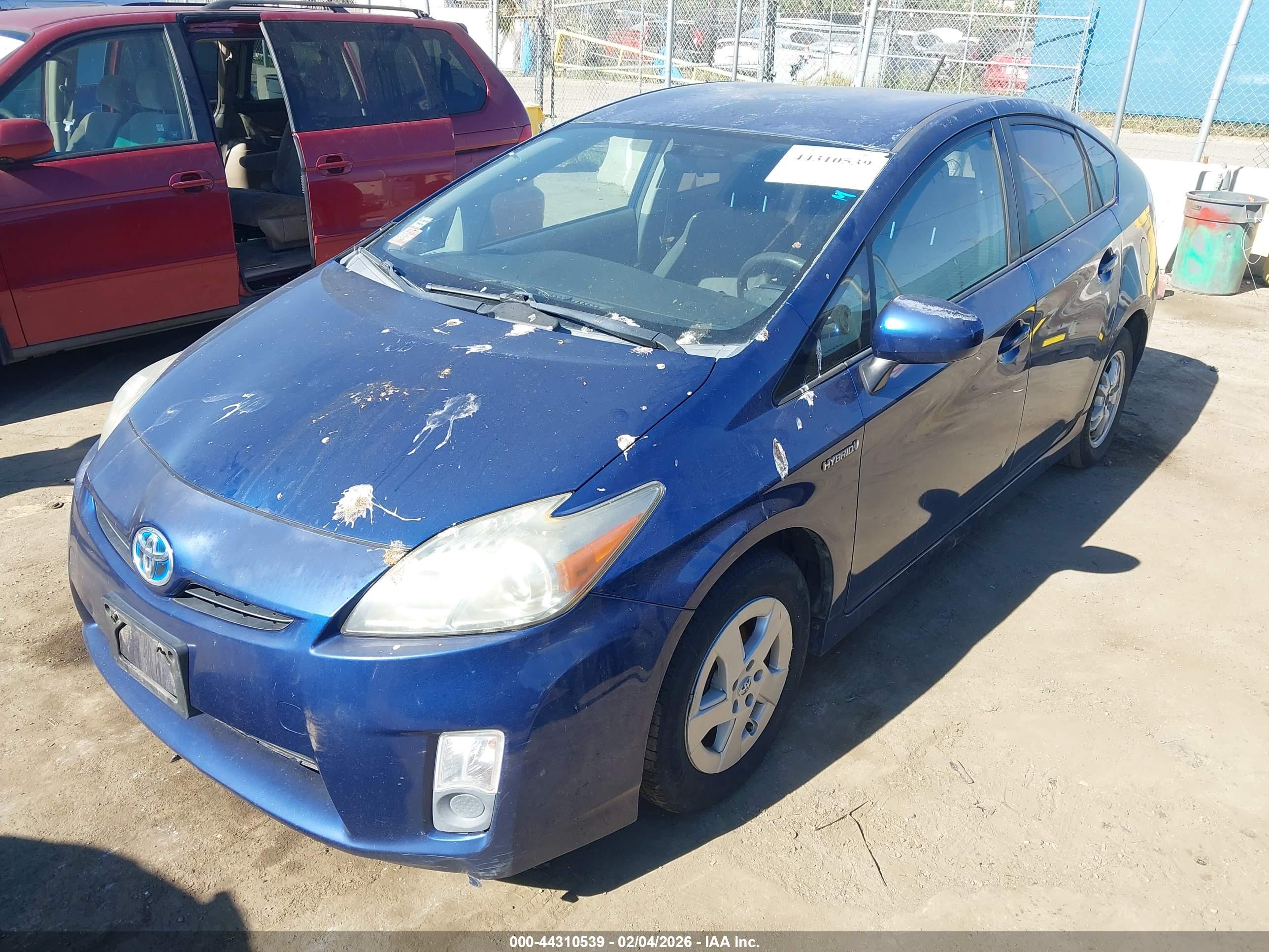 TOYOTA PRIUS image 2