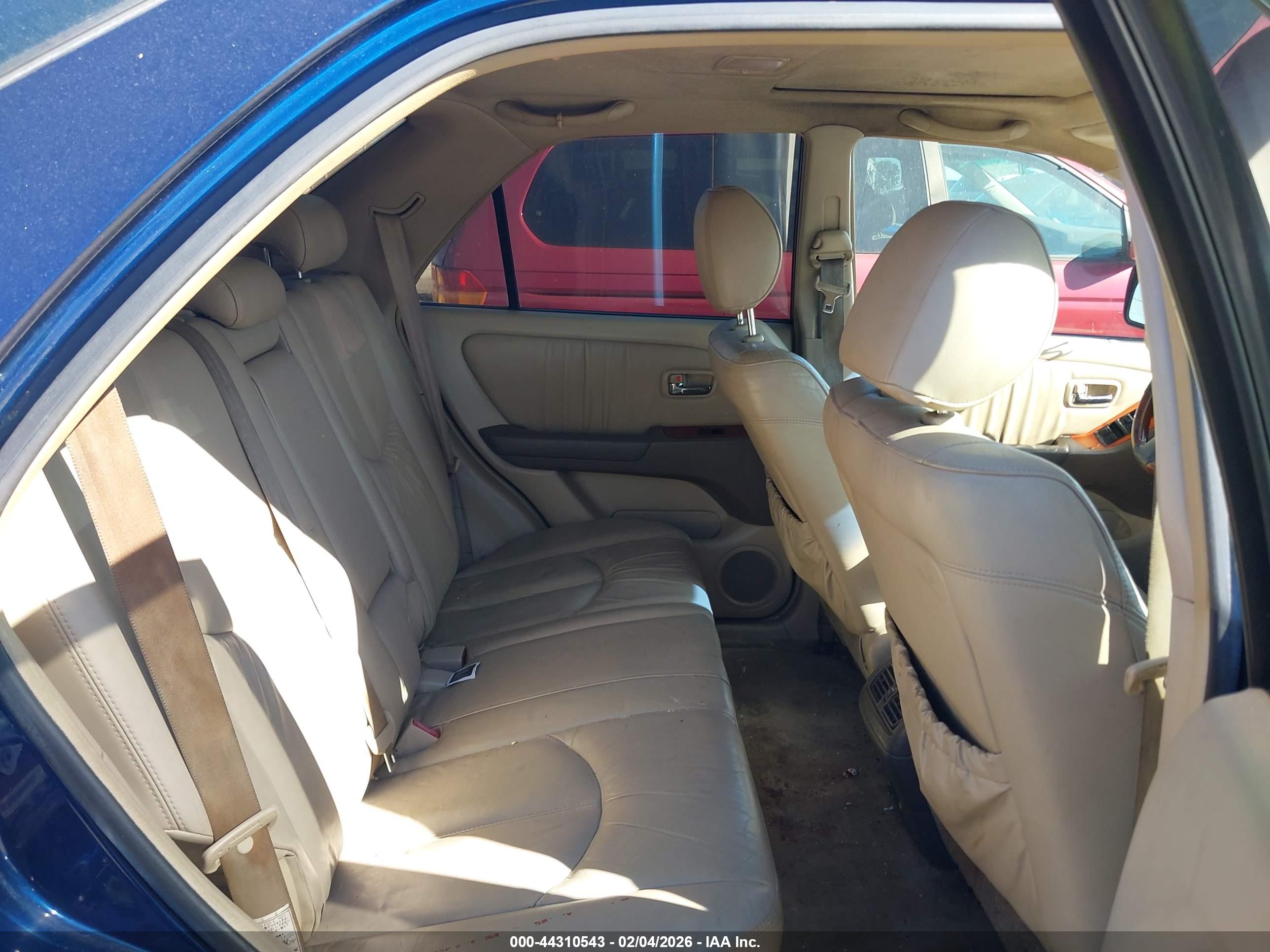 LEXUS RX image 8