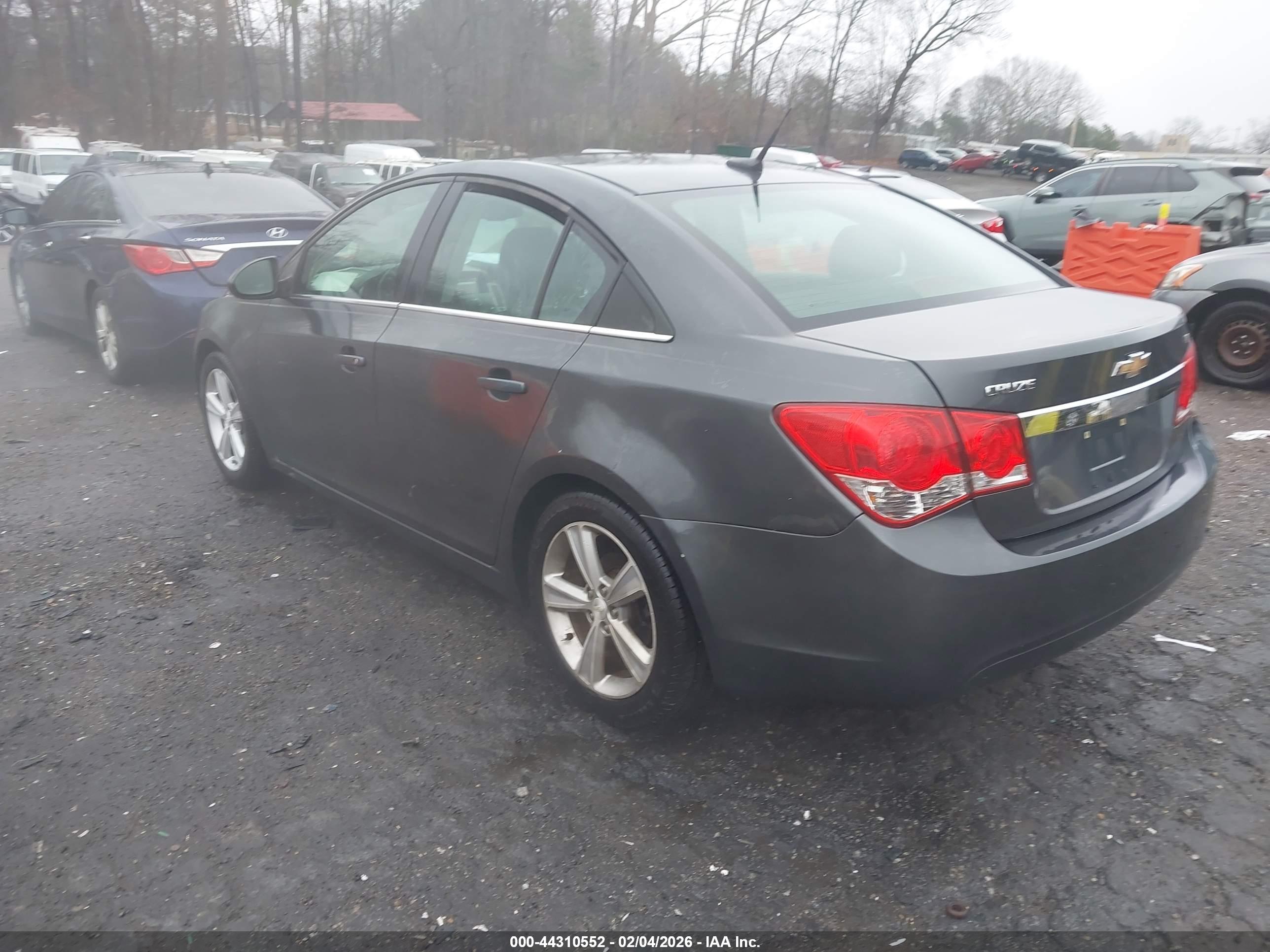 CHEVROLET CRUZE image 3